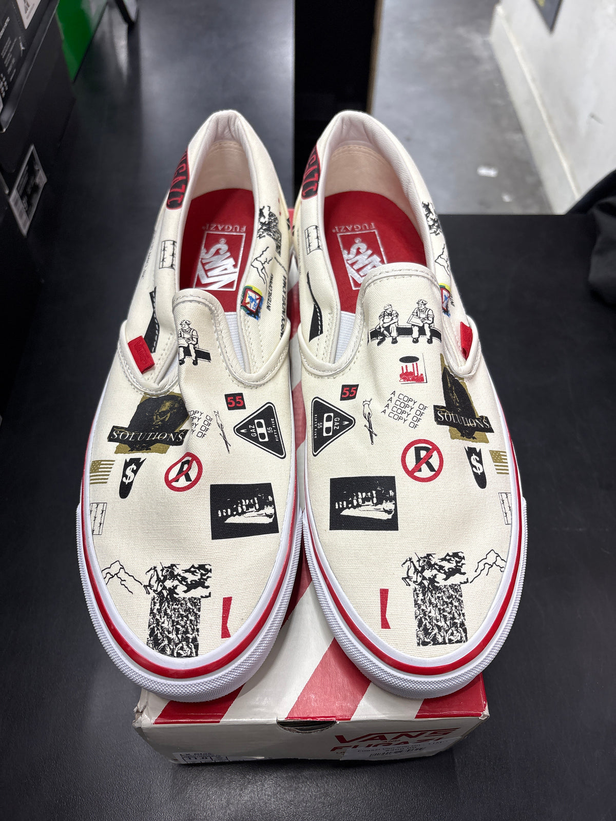 Fugazi Van Slip On - 11M**
