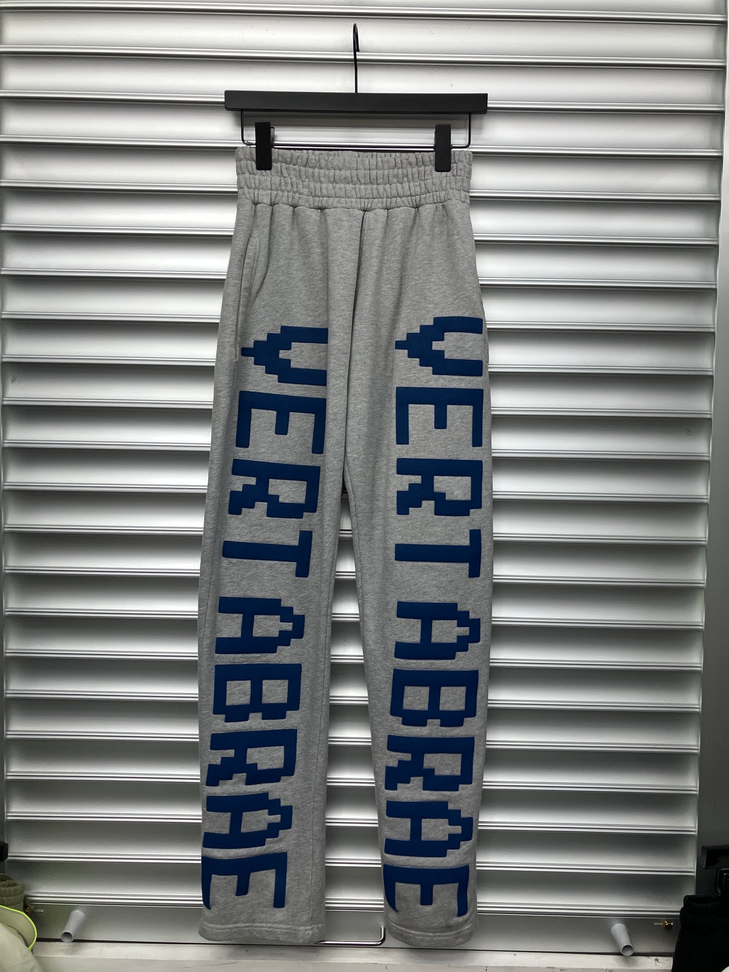 Vertabrae Navy/Grey Sweatpants - L