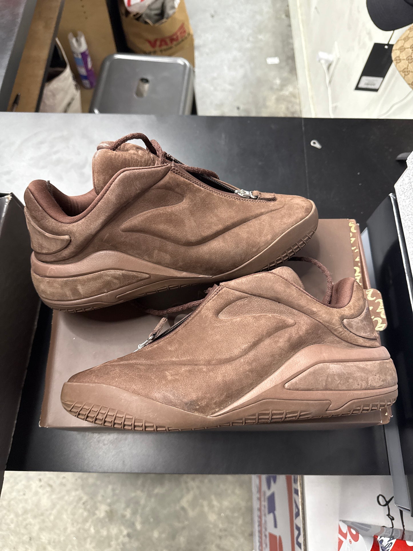 Converse Shai 001 Truffle (U) - 10M
