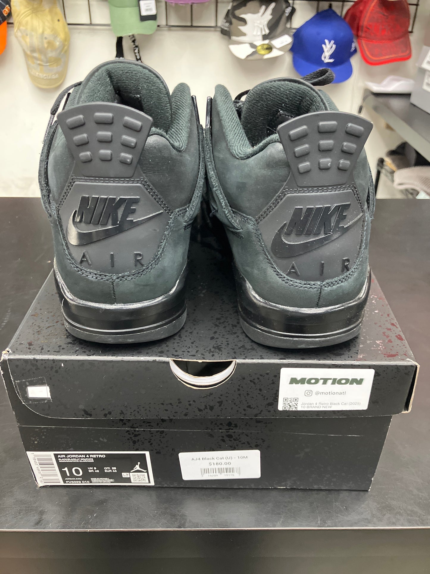 AJ4 Black Cat (U) - 10M
