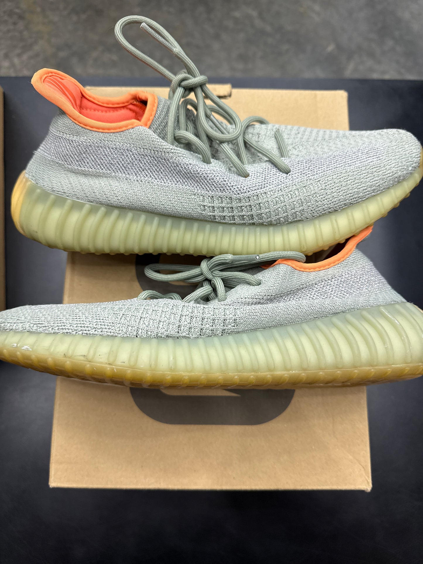 Yeezy Boost 350 Desert Sage (U) - 9.5M
