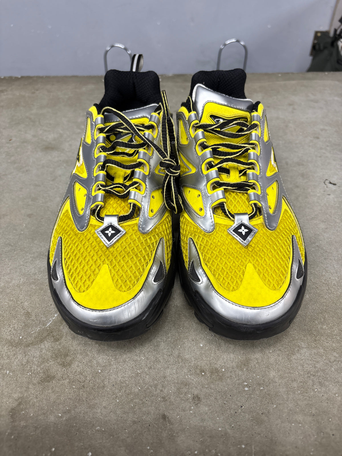 Louis Vuitton Tactic Runner Yellow (U) - 10M (NB)**