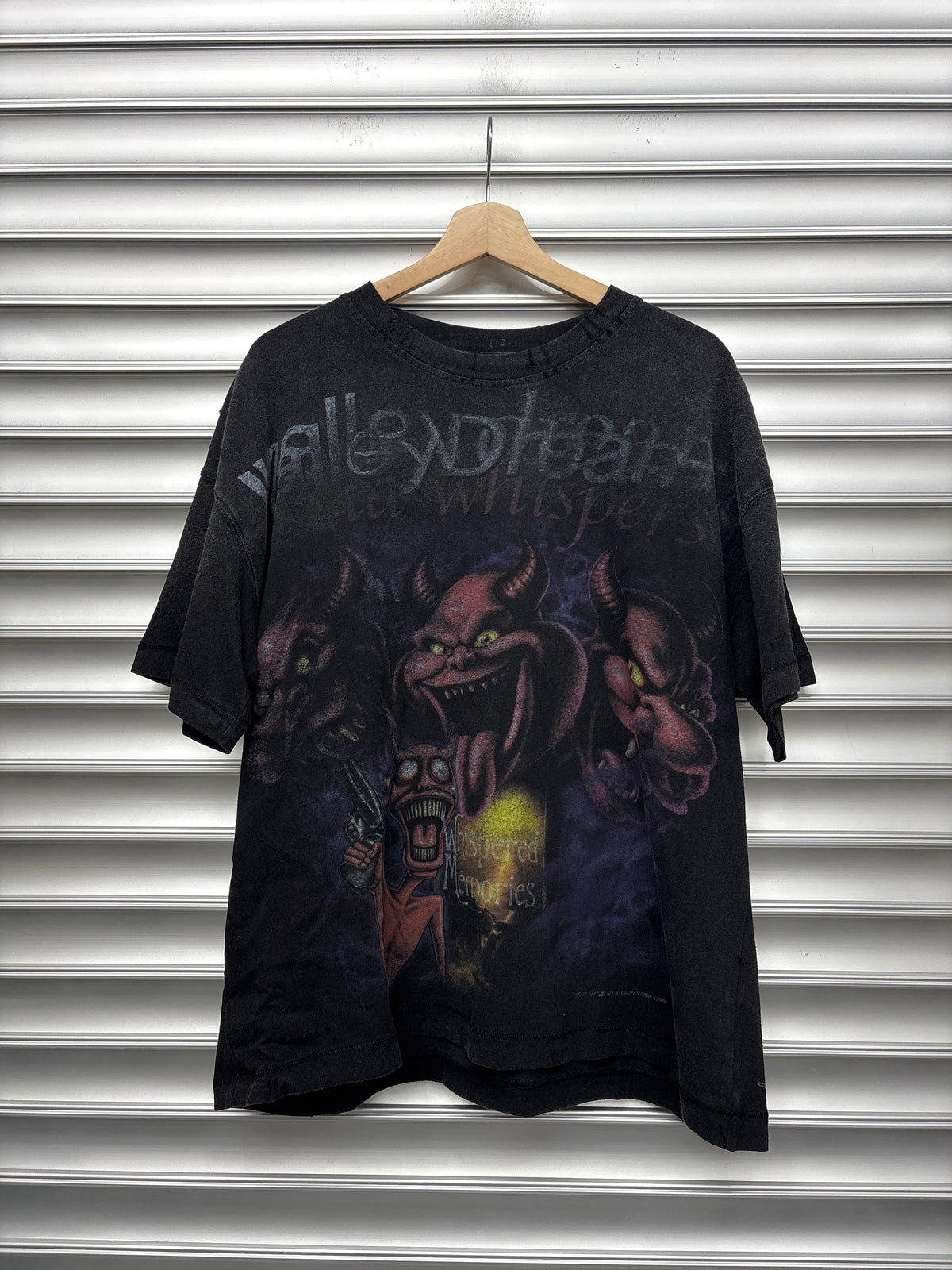 Vale Dreams Whispered Memories Tee - M **