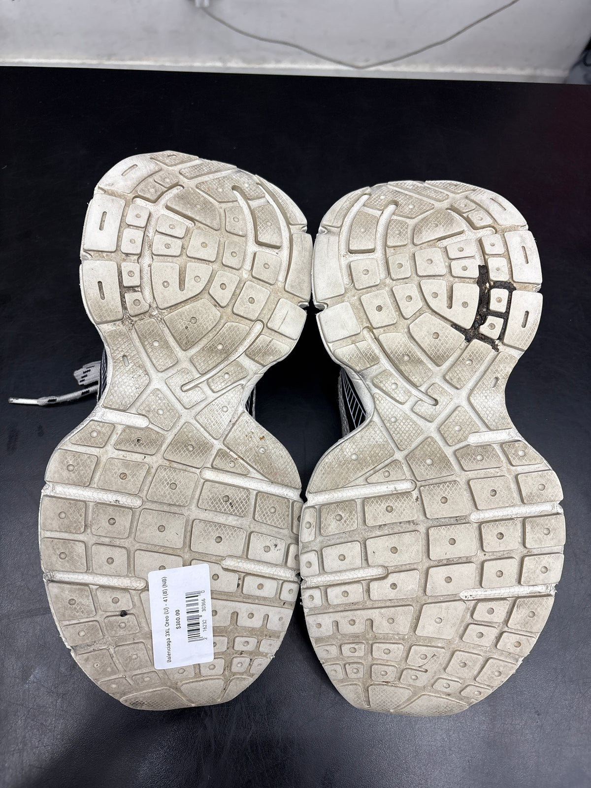 Balenciaga 3XL Oreo (U) - 41(8) (NB)**