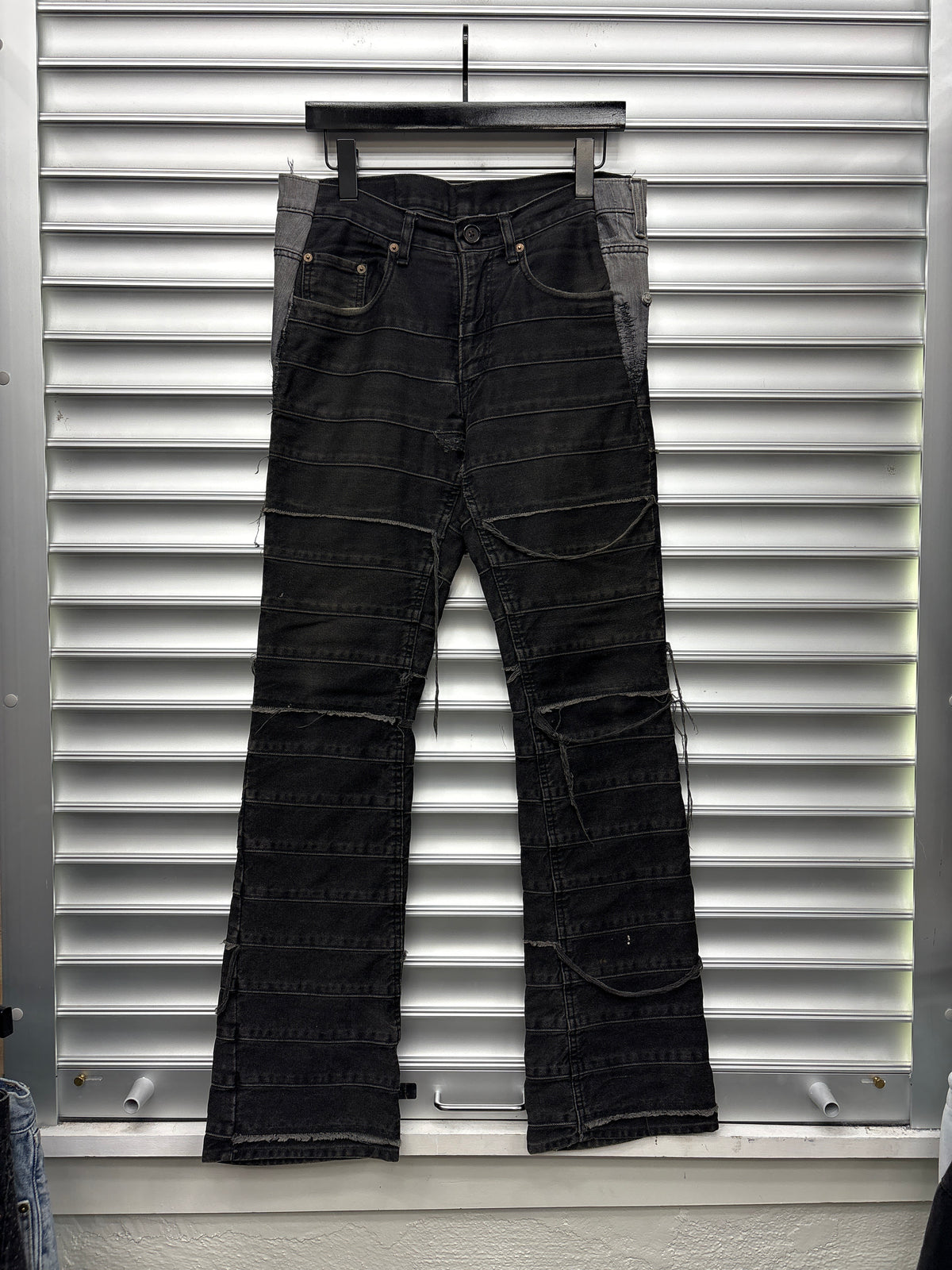 Hysteric Glamour Black Hagi Flare Denim - 32**
