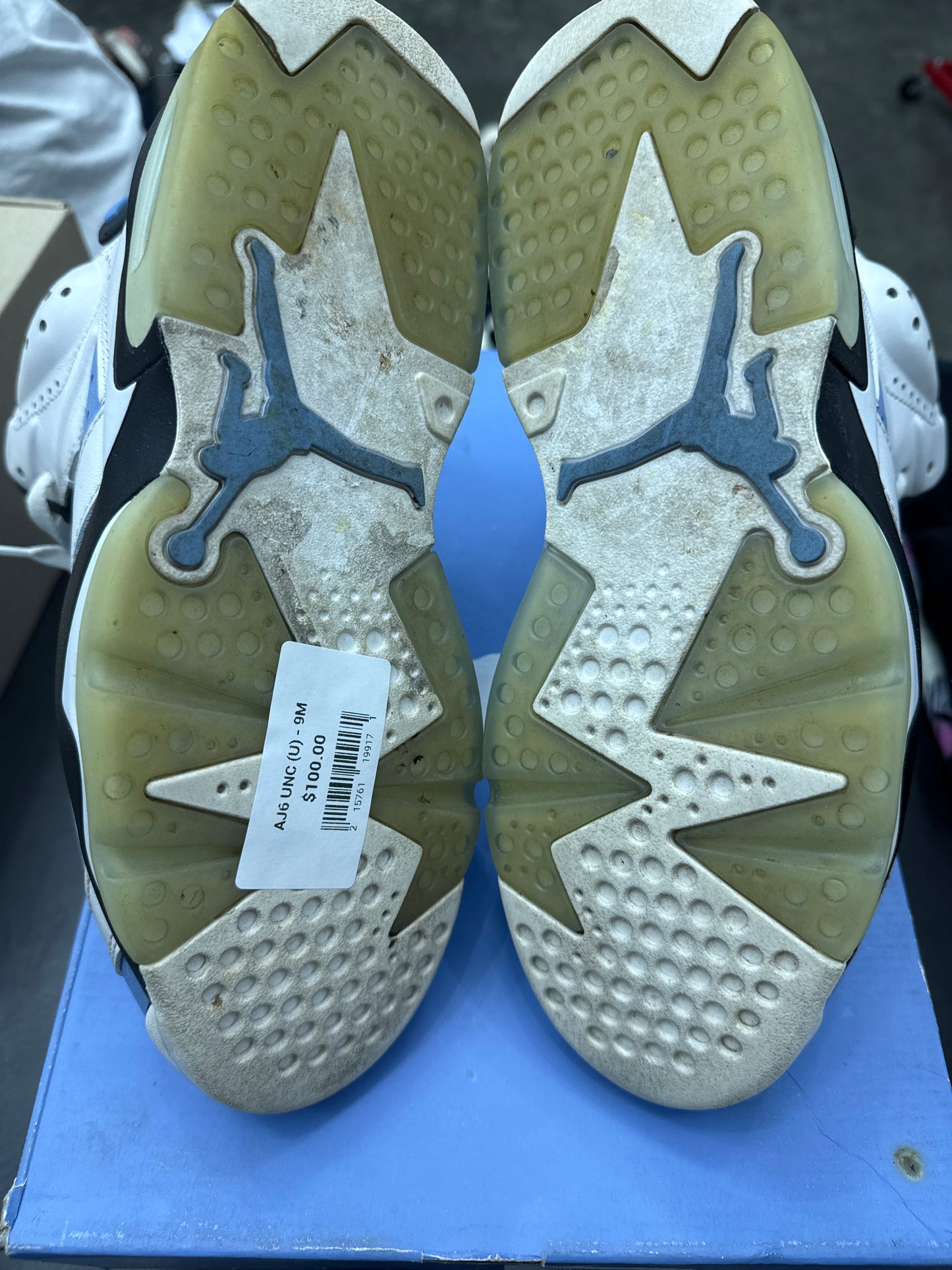 AJ6 UNC (U) - 9M