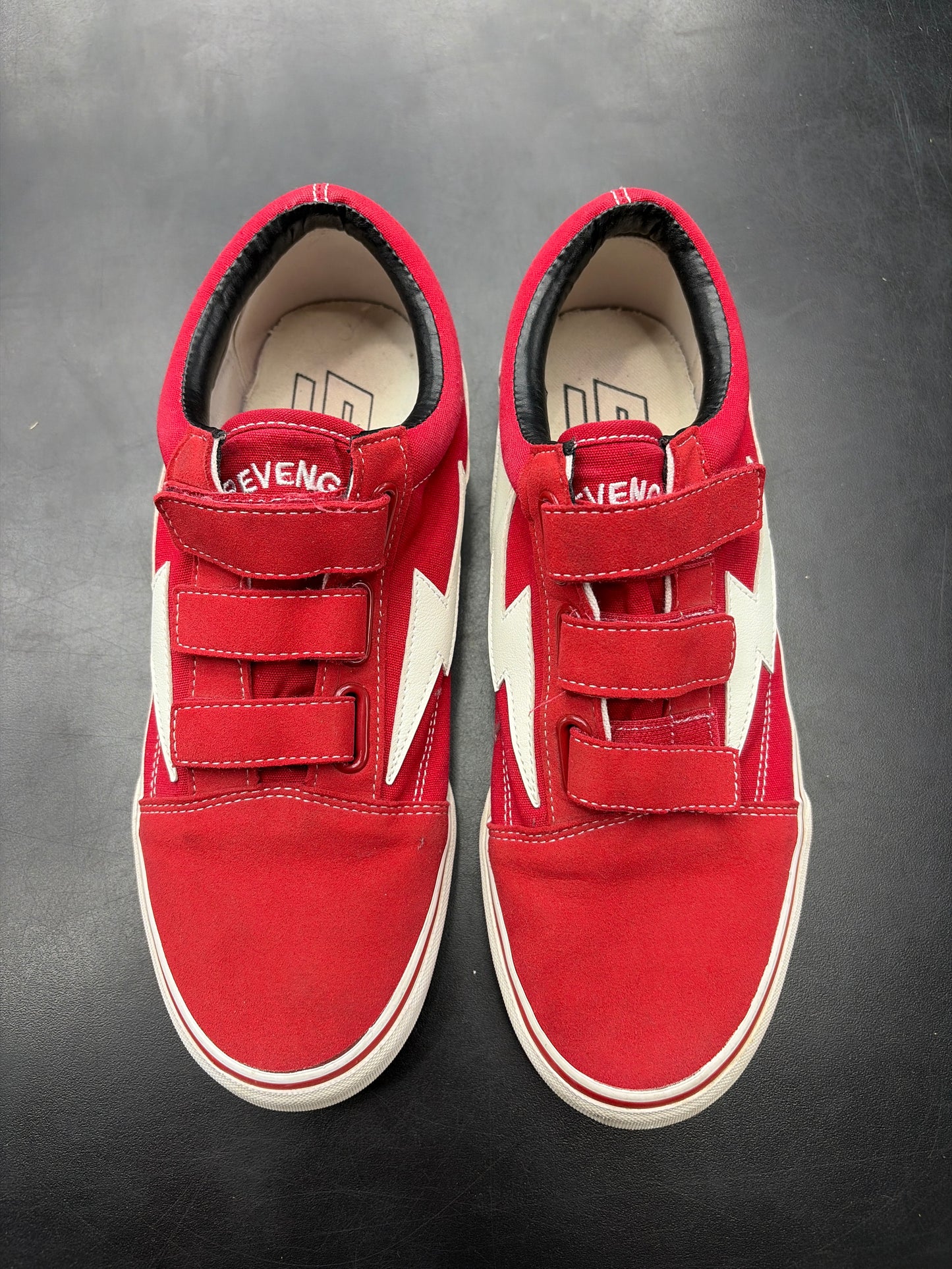 Revenge Storm Red Strap (U) - 11M (NB)