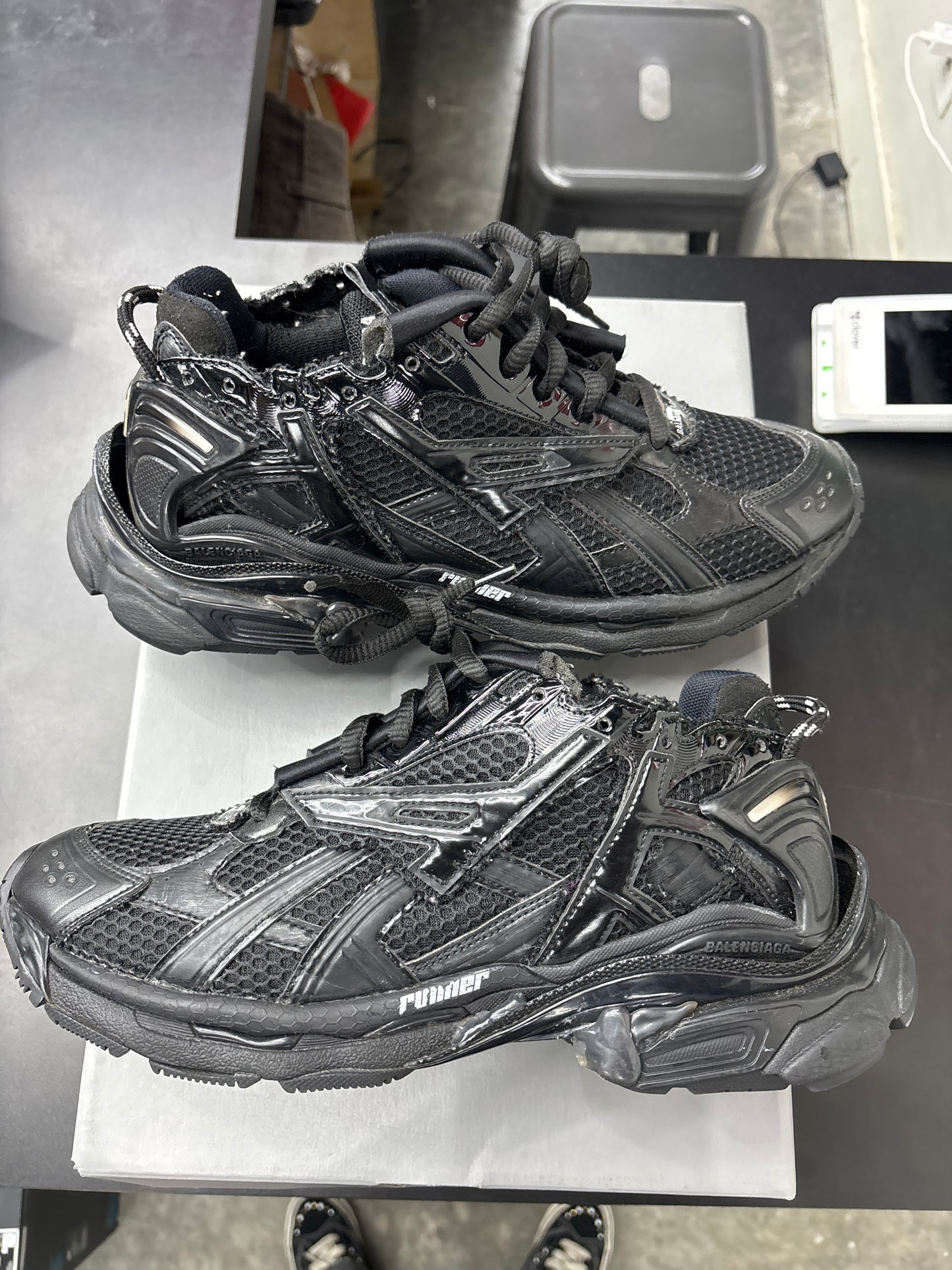 Balenciaga Runner Black (U) - 41(8)
