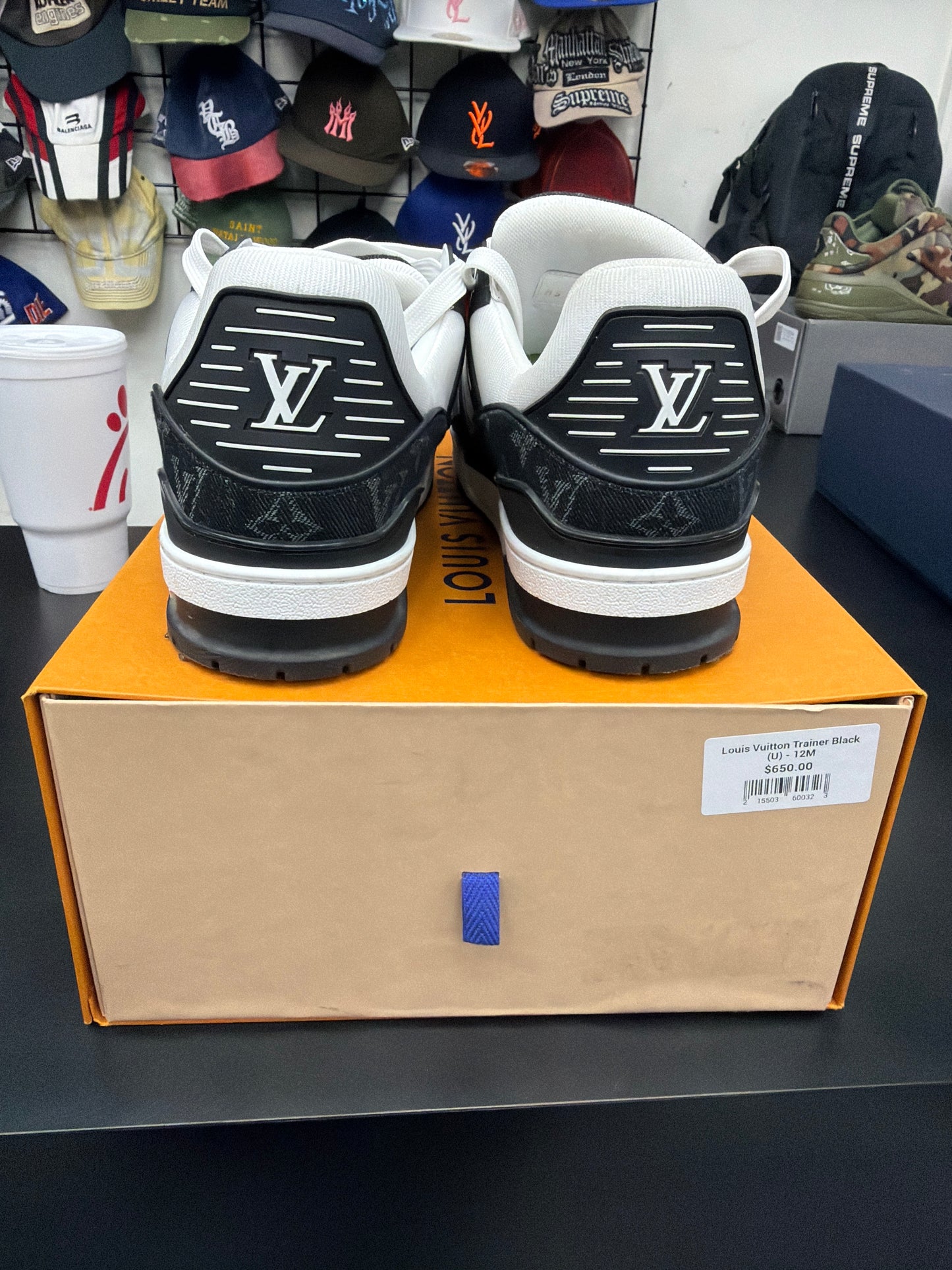 Louis Vuitton Trainer Black (U) - 12M