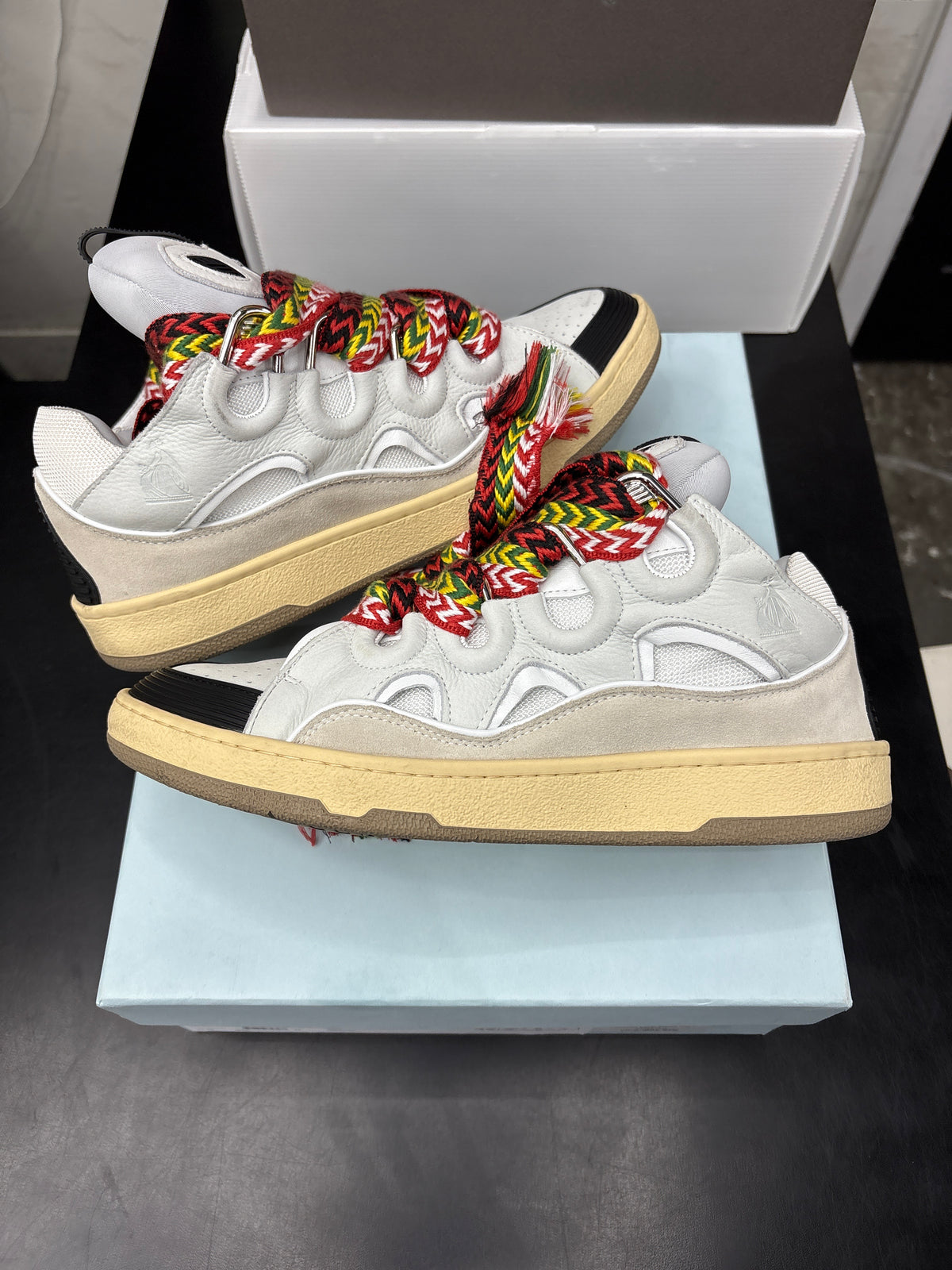LANVIN Curb White (U) - 44(11)**