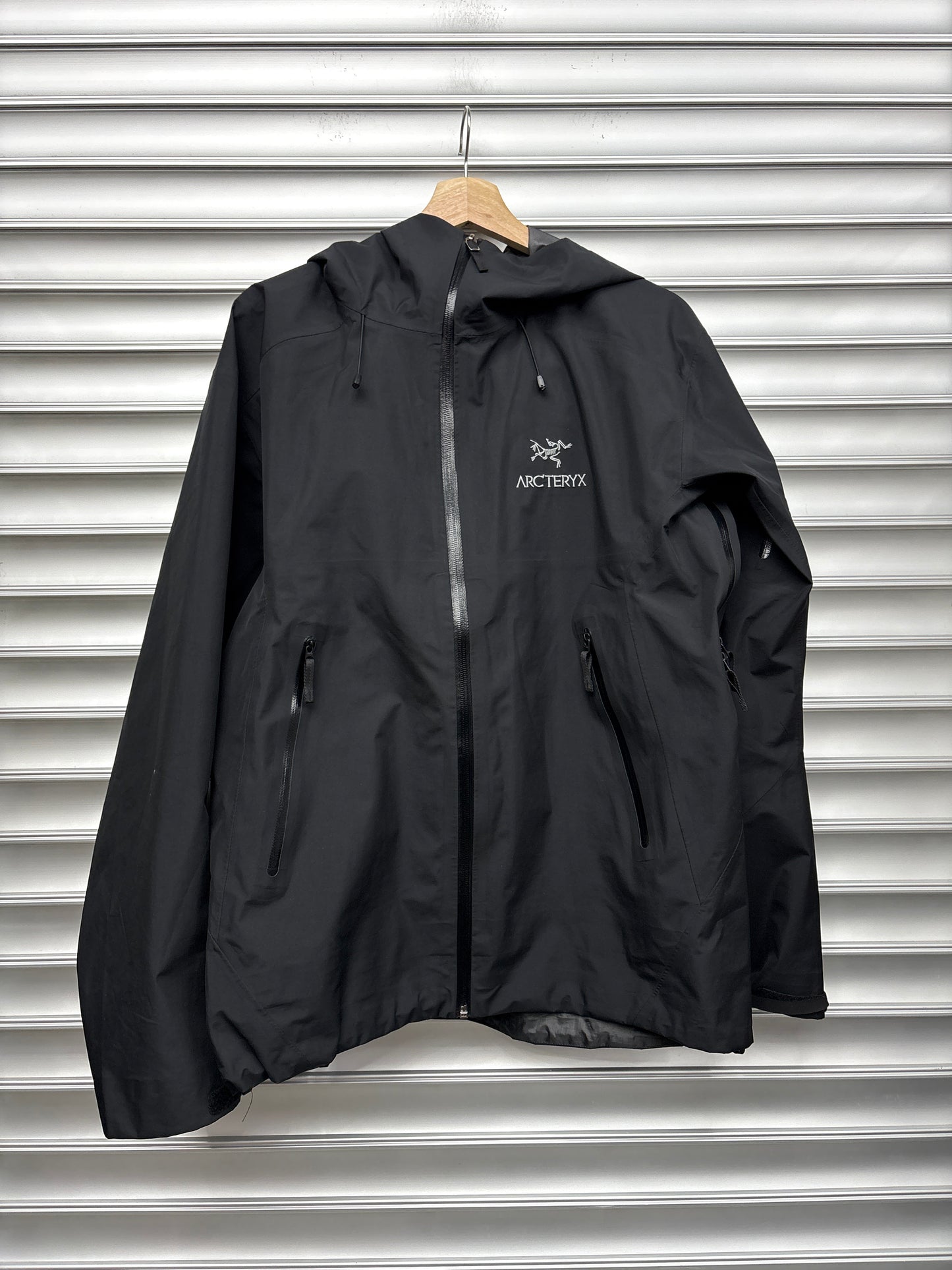 Arcteryx Shell Jacket - L