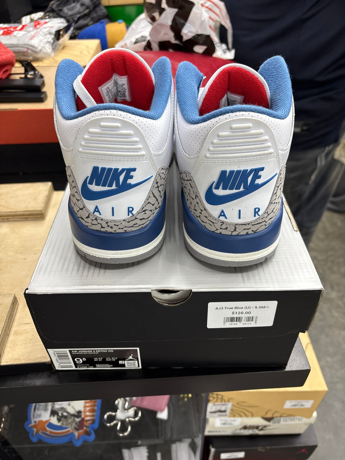 AJ3 True Blue (U) - 9.5M**
