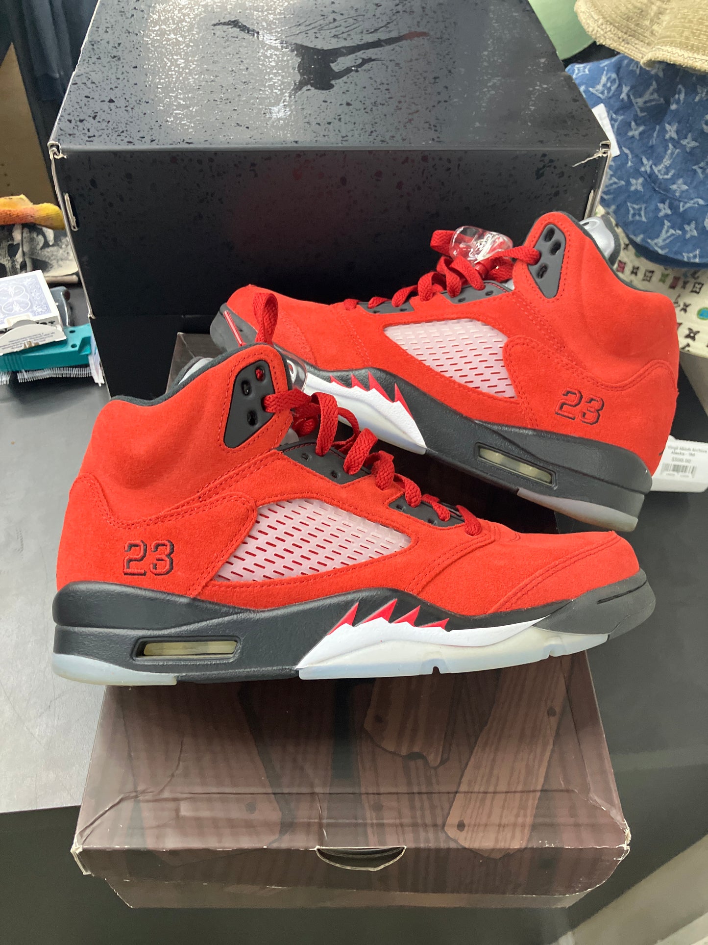 AJ5 Raging Bull (U) - 9.5M
