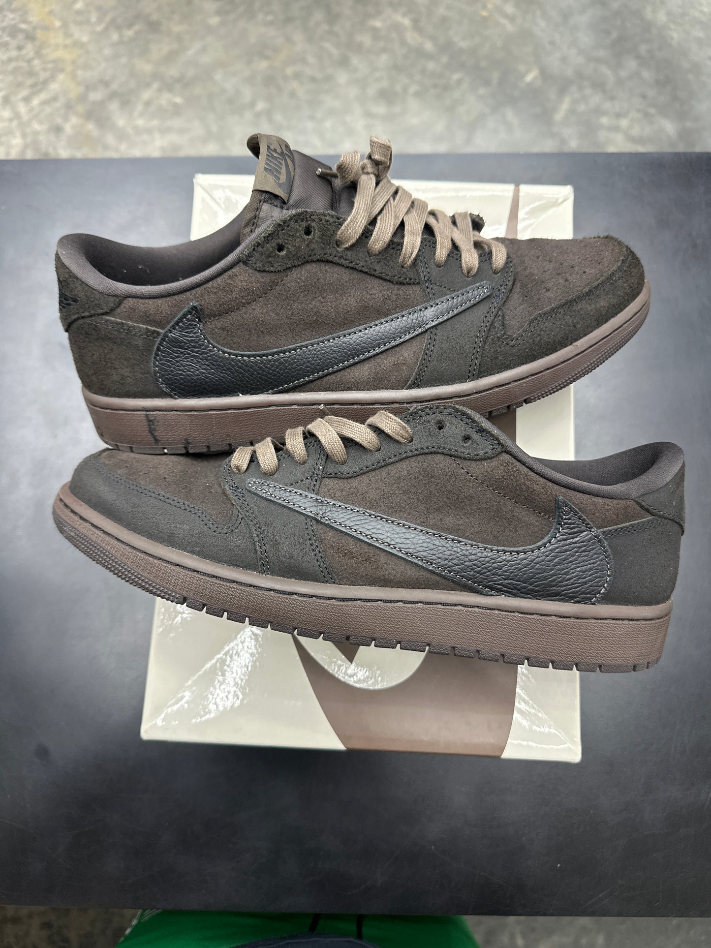 AJ1 Low Travis Scott Velvet Brown (U) - 12M