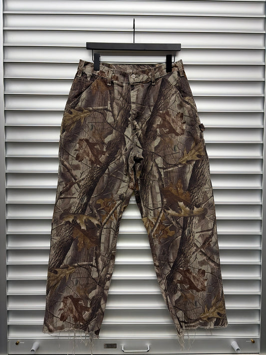 Camo Carhartt Pants - 34