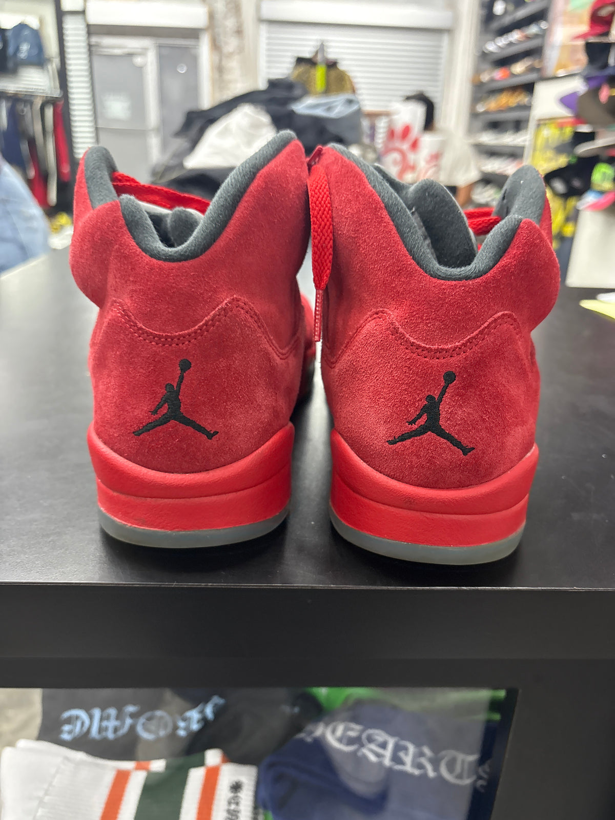AJ5 Red Suede (U) - 11M** (NB)