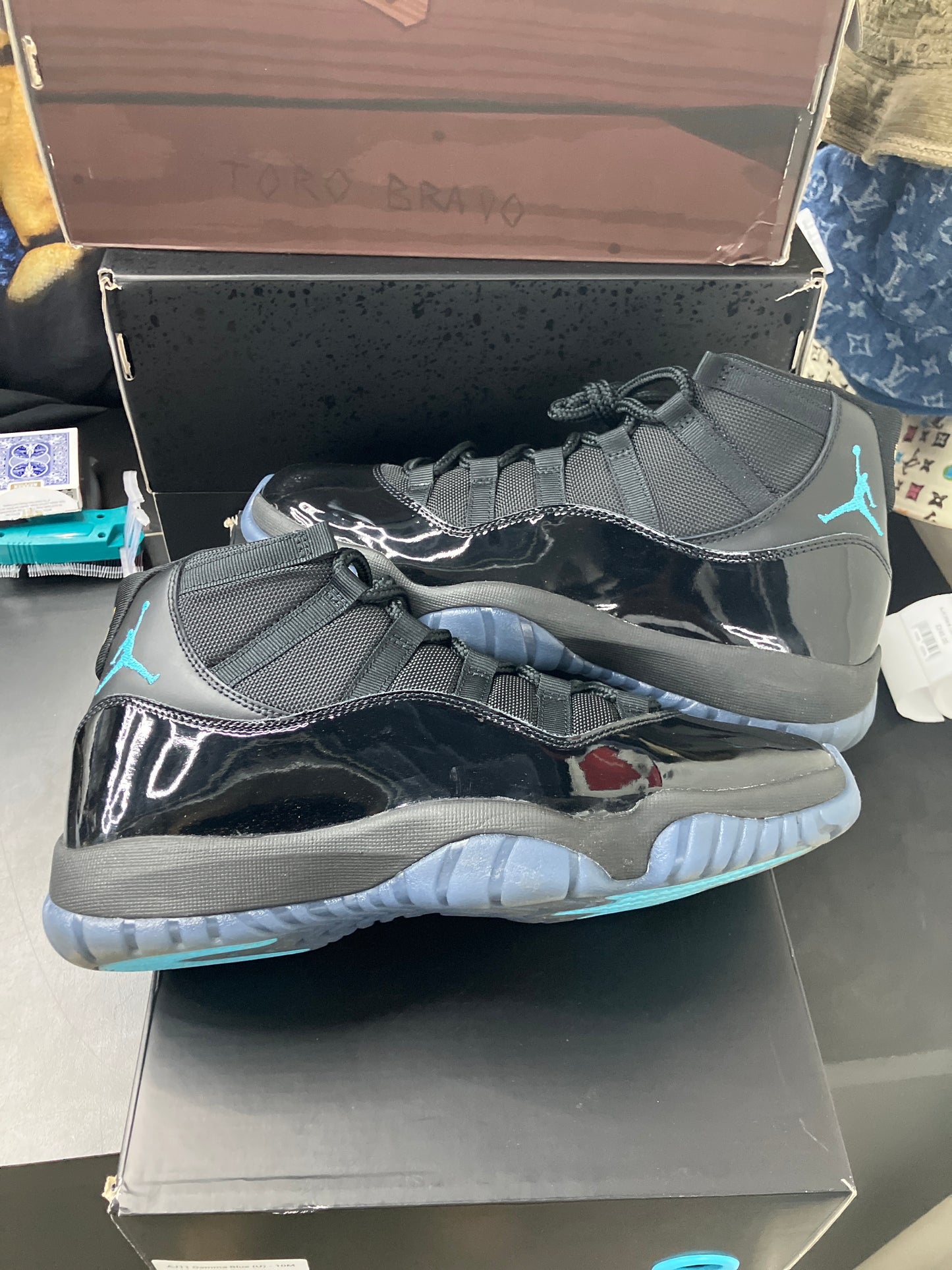 AJ11 Gamma Blue (U) - 10M