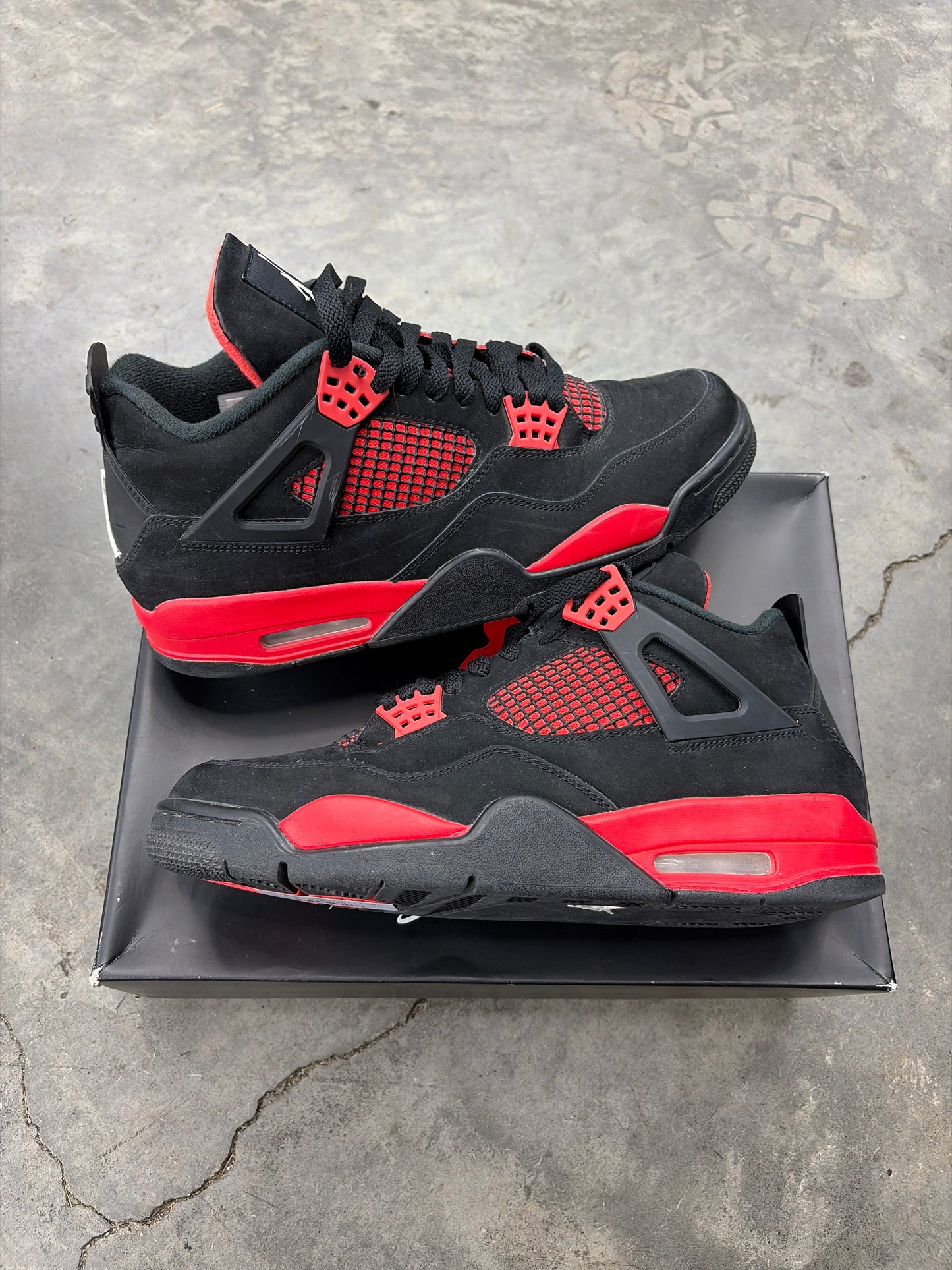 AJ4 Red Thunder (U) - 11M**