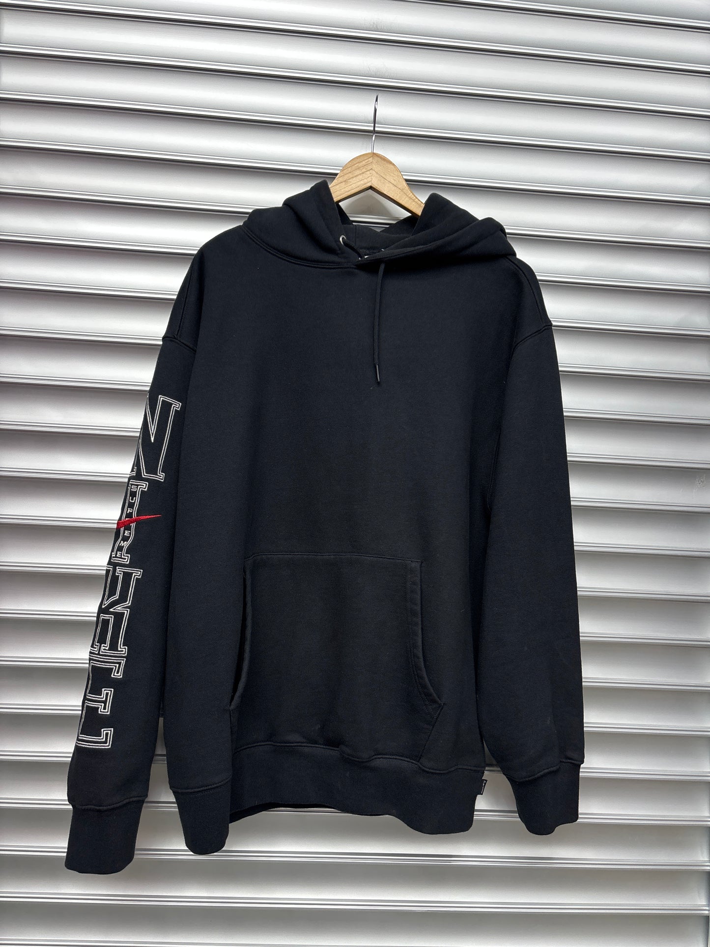 Supreme Nike Black Hoodie - M