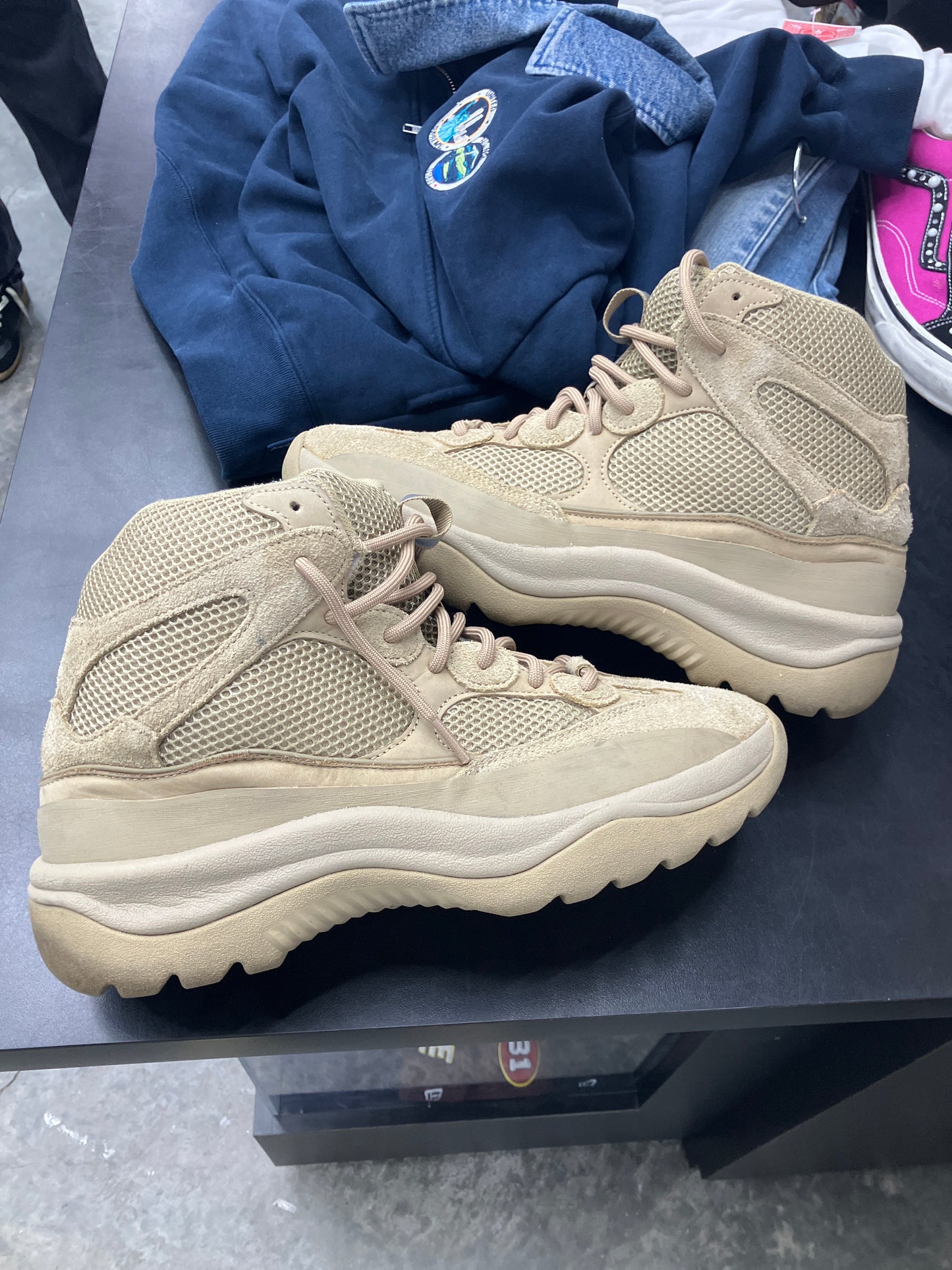 Yeezy Boot Desert Rock (U) - 11.5M (NB)