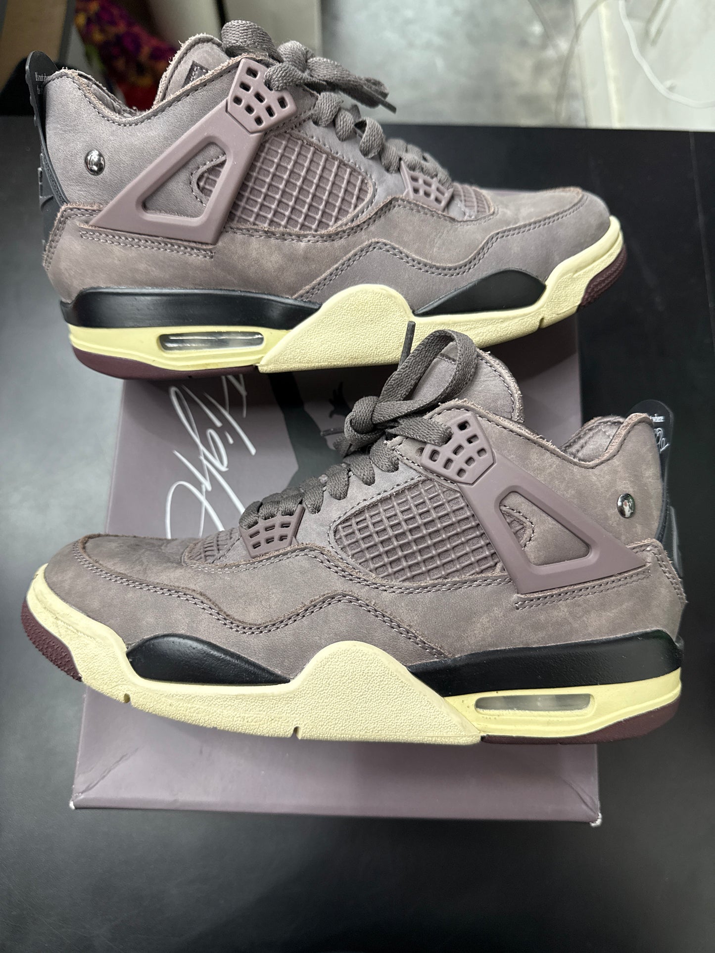 AJ4 A Ma Maniere Violet Ore (U) - 6M