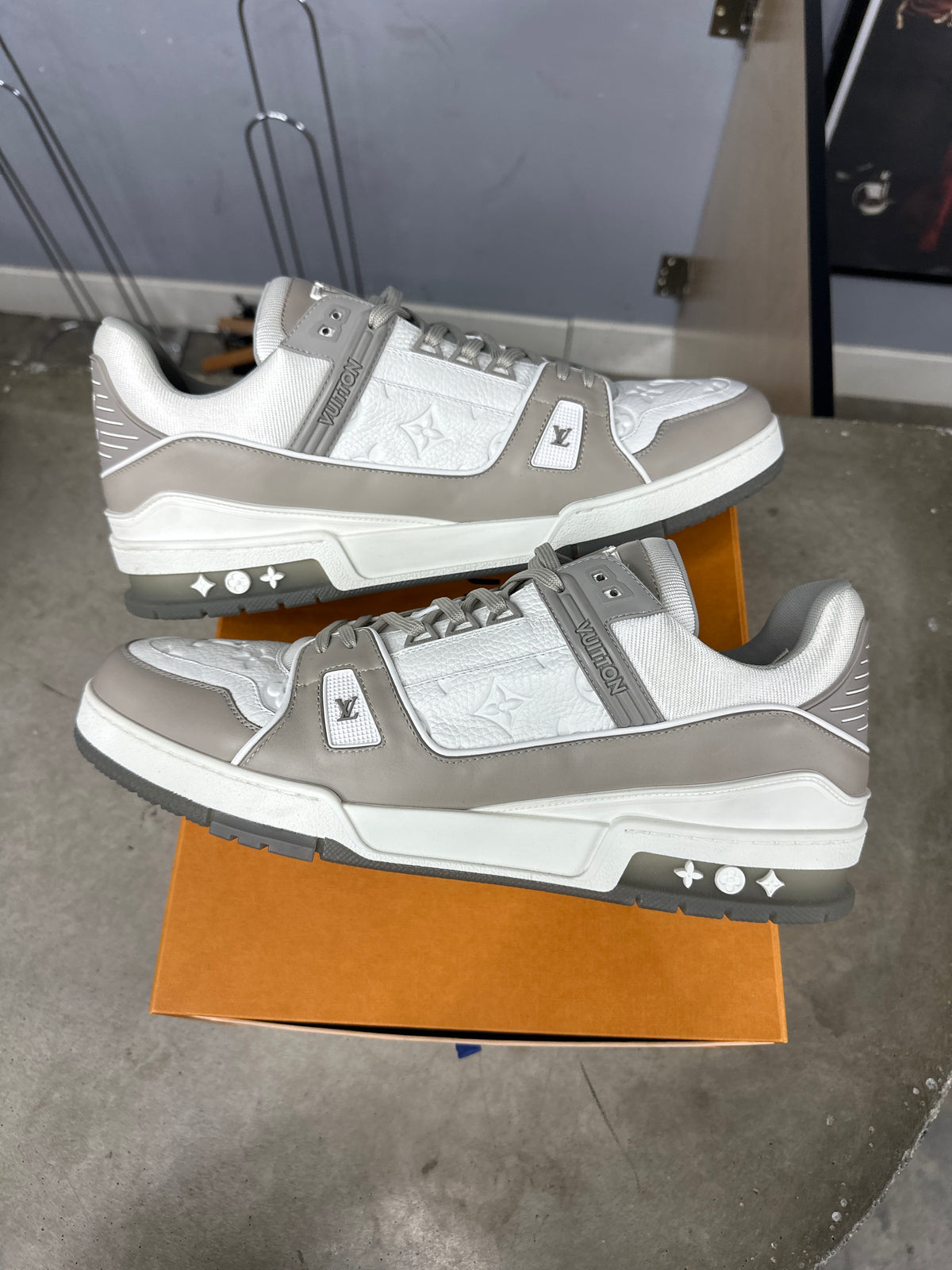 Louis Vuitton Trainer Grey (U) - 15M**