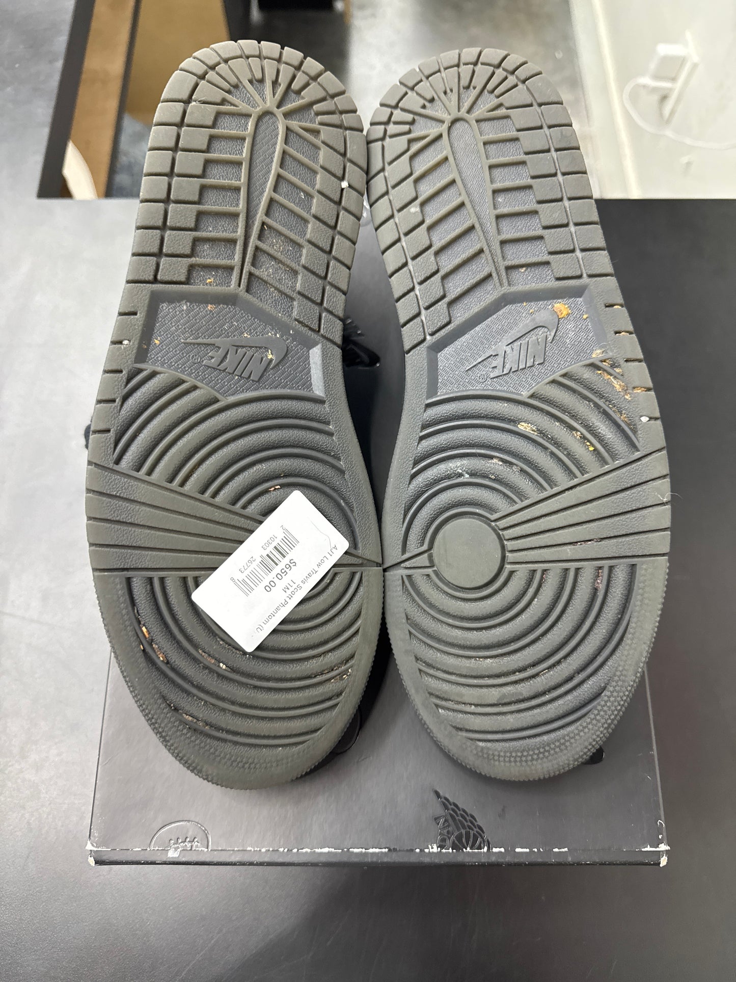 AJ1 Low Travis Scott Phantom (U) - 11M