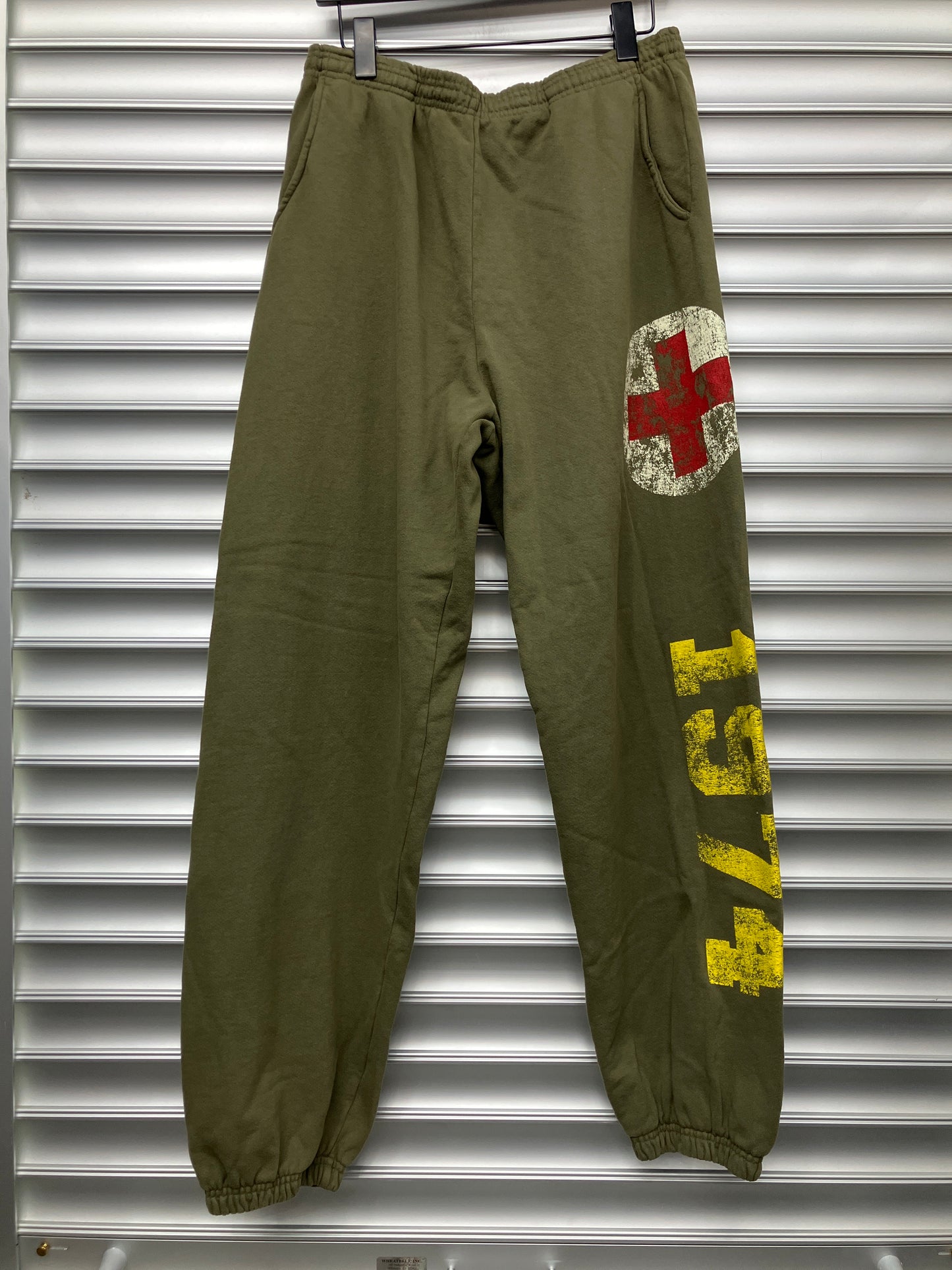 74 Green Sweats - L