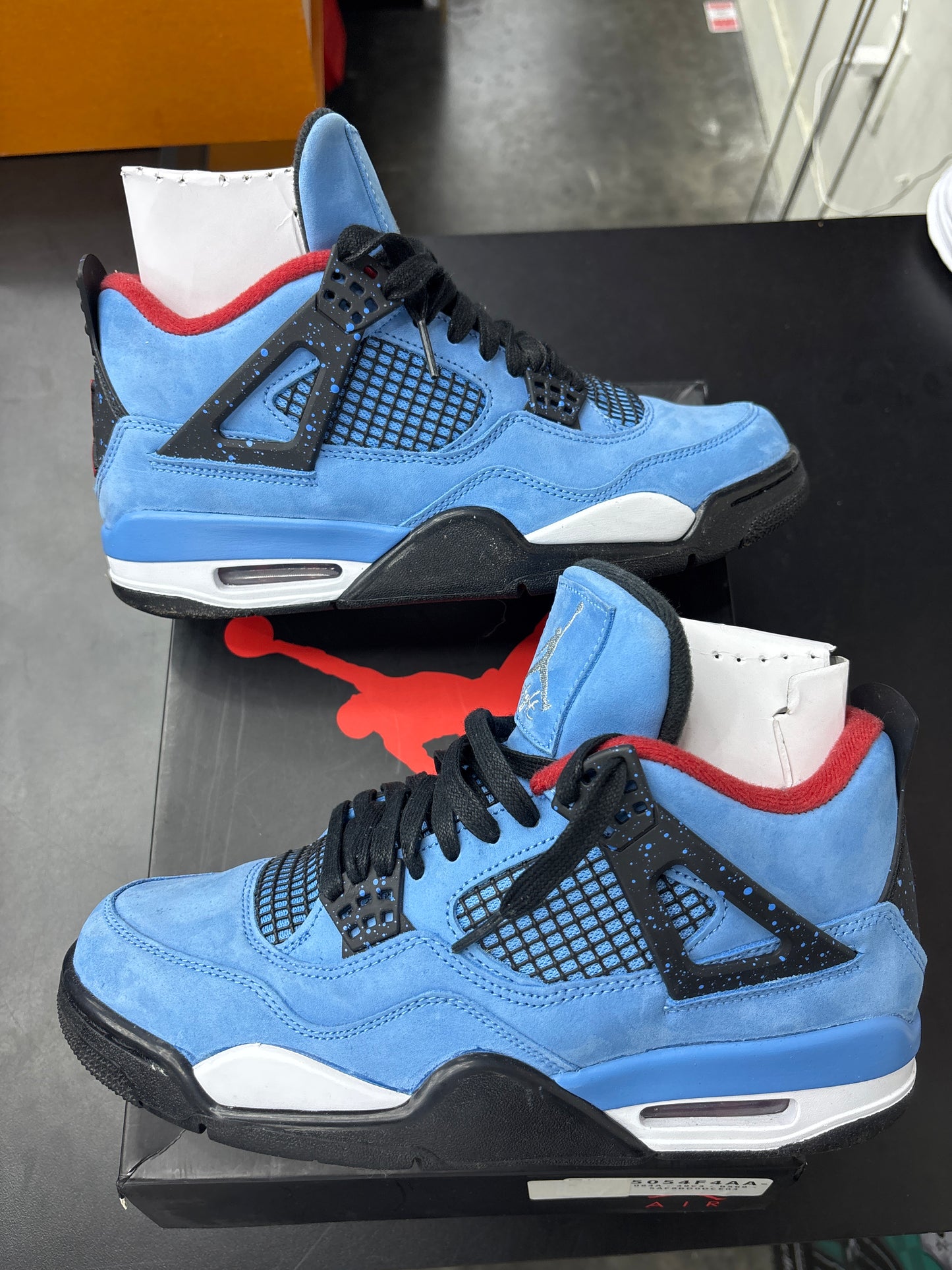 AJ4 Travis Scott UNC (U) -8M