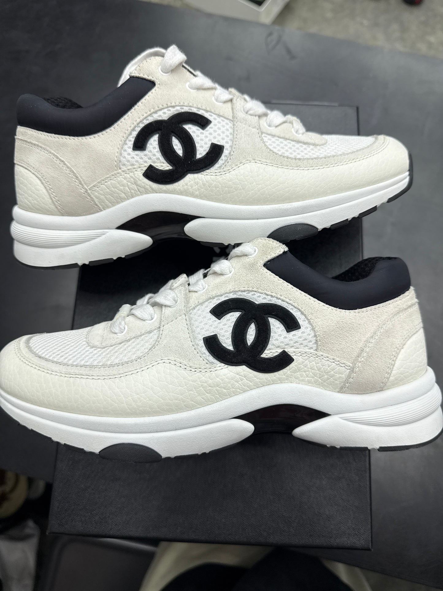 Chanel Trainer White/Black (U) - 38