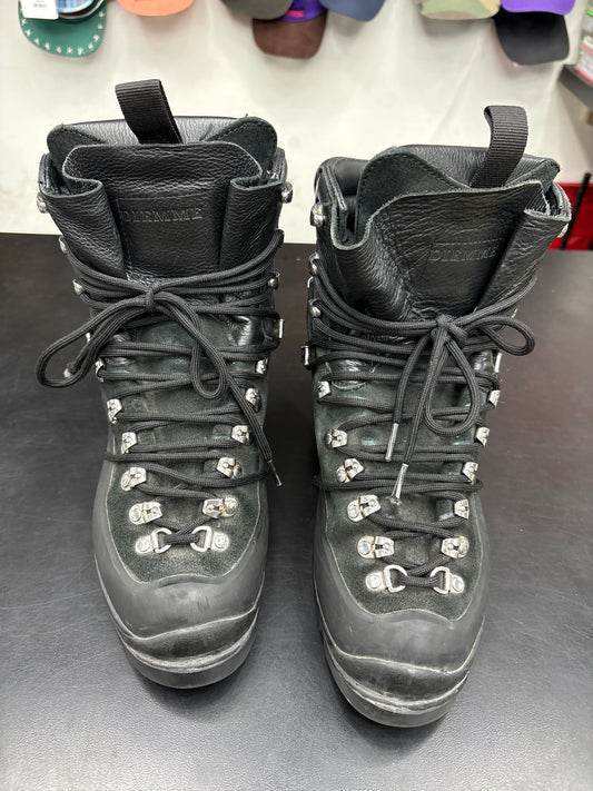 Heliot Emil Black Boots (U) - 42(9) (NB)**