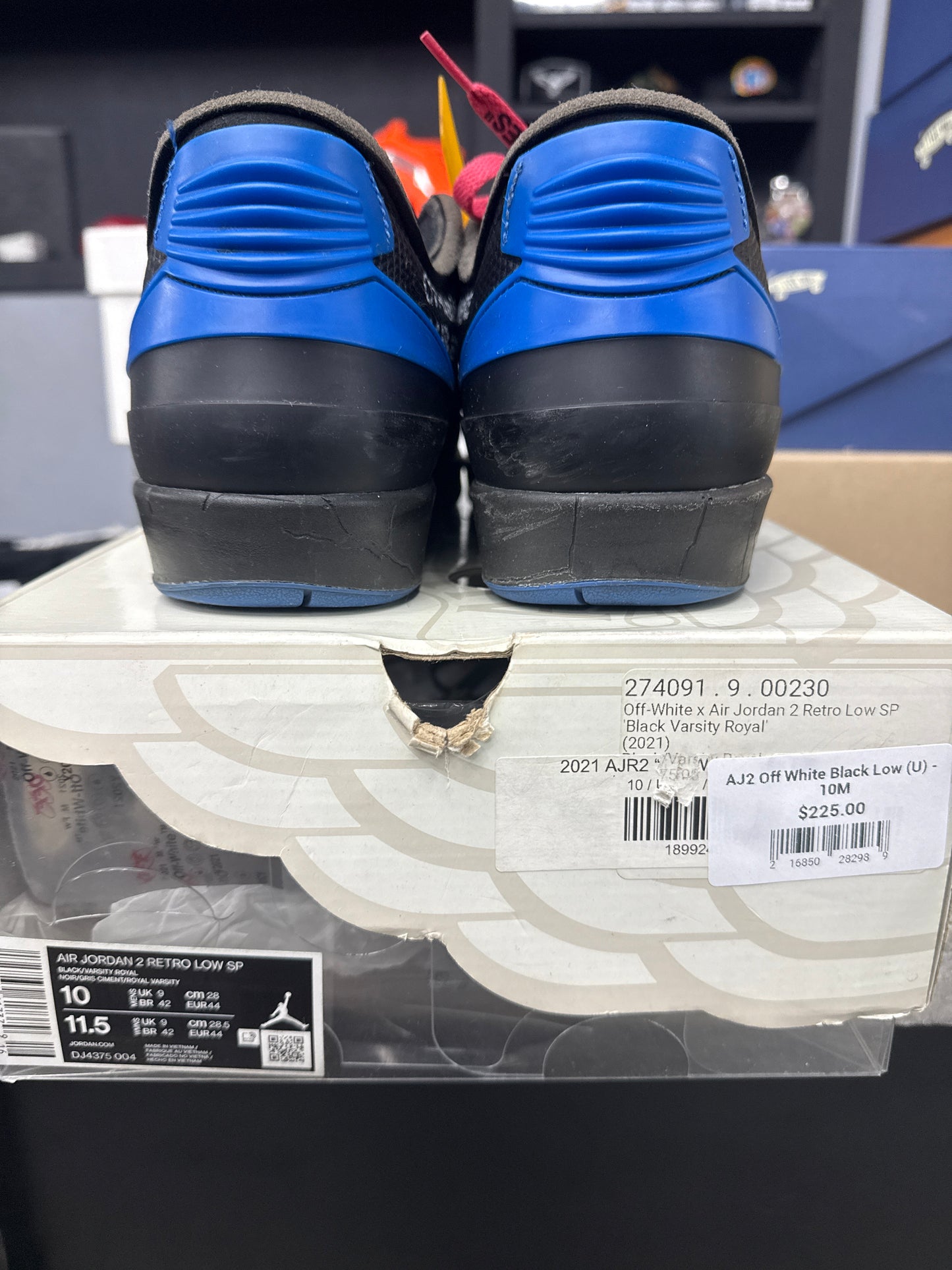 AJ2 Off White Black Low (U) - 10M