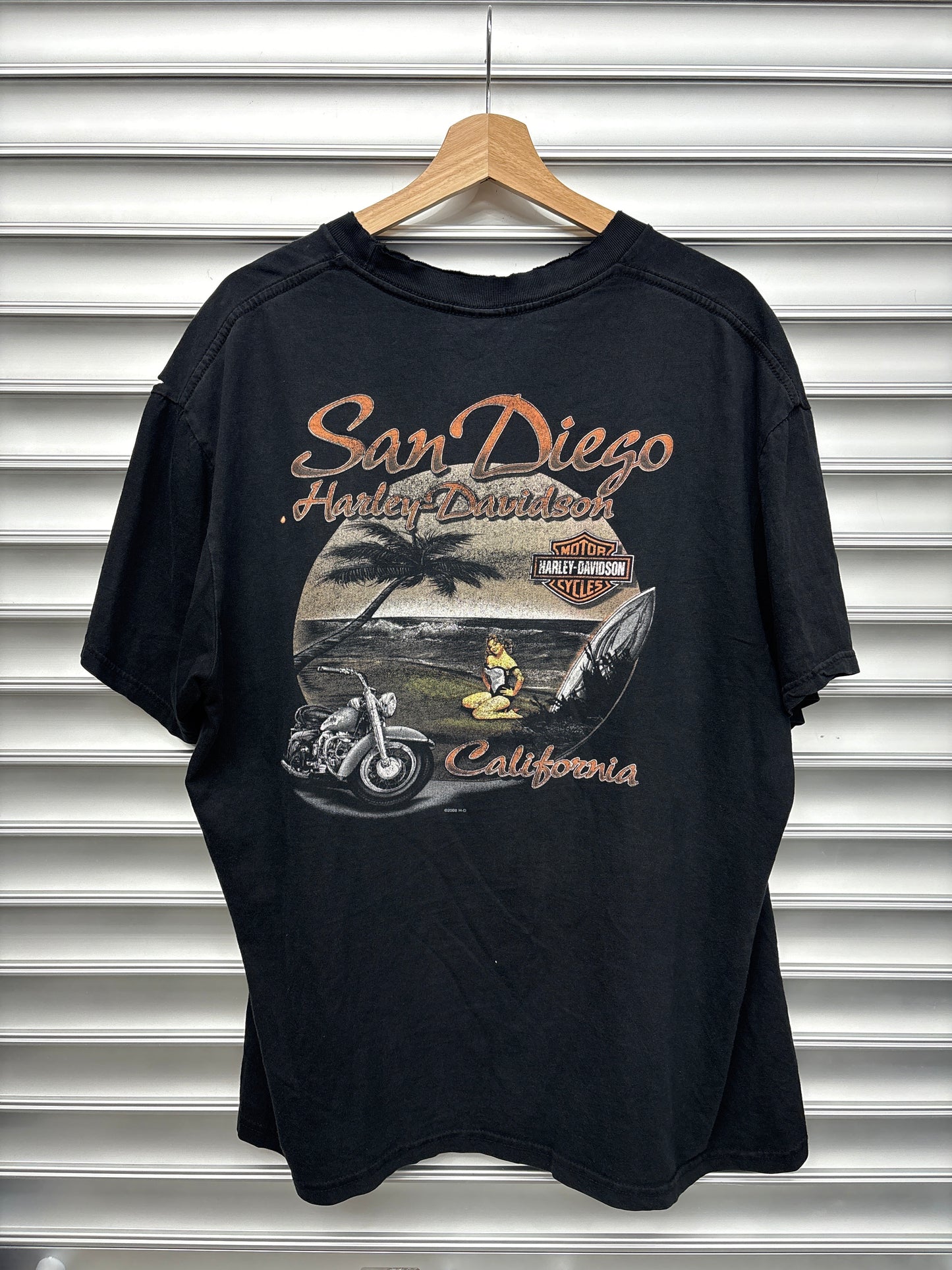 Vintage Harley Girl Tee - L**
