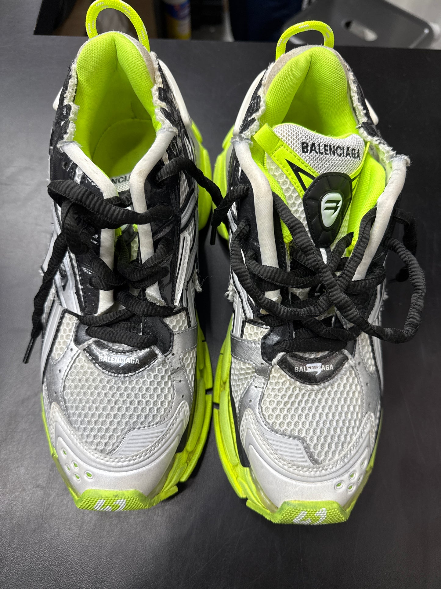Balenciaga Runner Neon (U) - 42(9) (NB)**