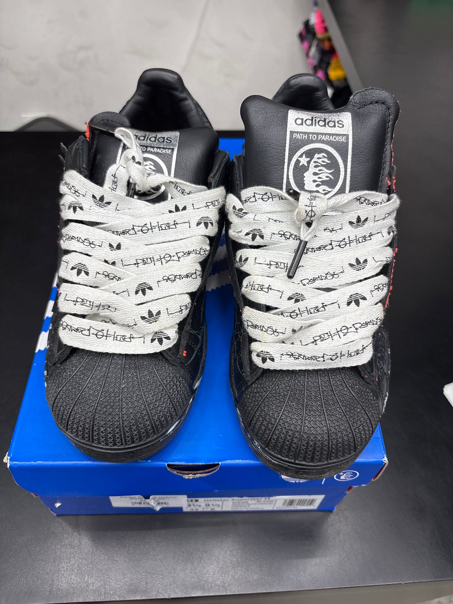 Adidas Superstar Hellstar Black (U) - 8.5M**