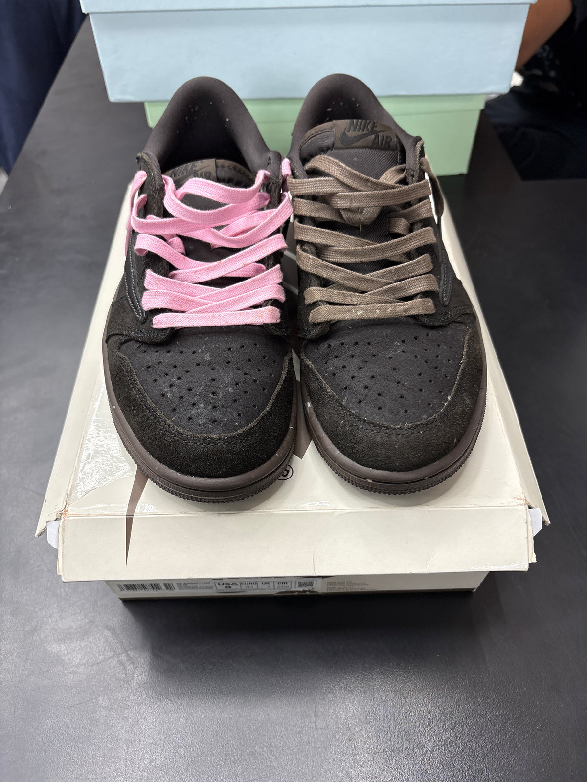 AJ1 Low Travis Scott Velvet Brown (U) - 8M**