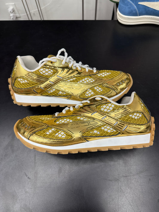 Bottega Orbit Gold (U) - 43(10) (NB)