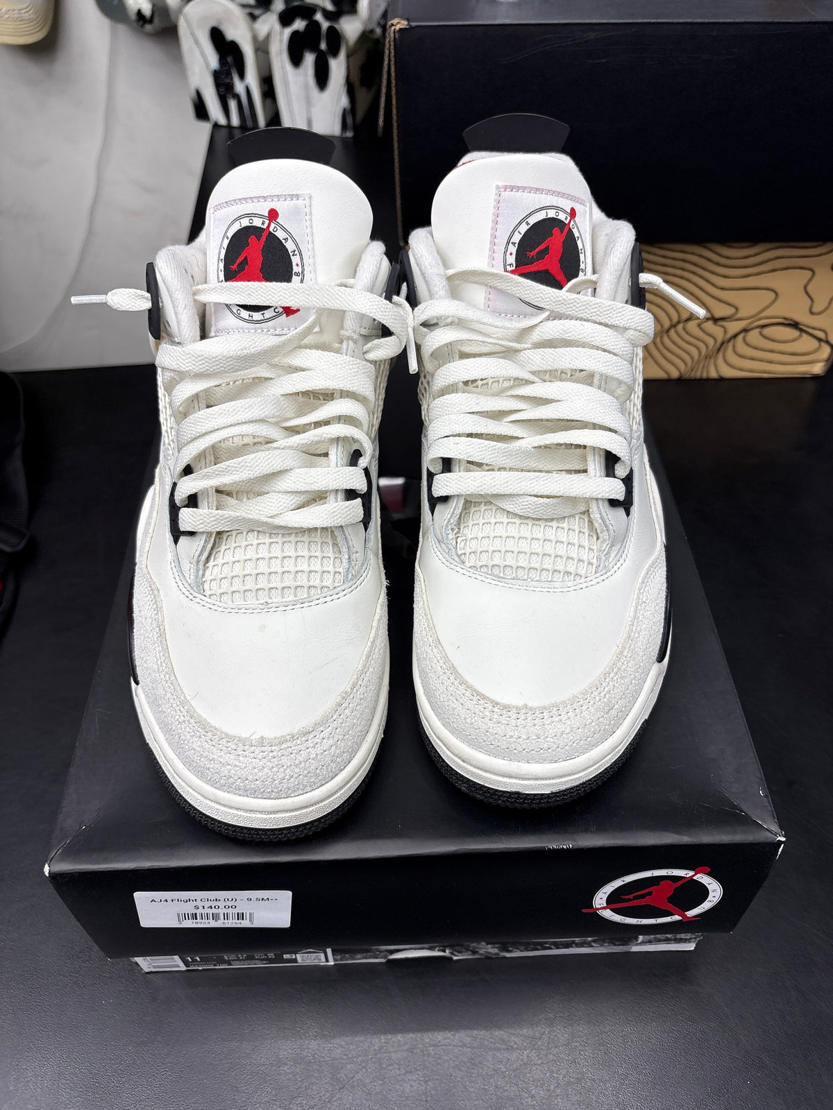 AJ4 Flight Club (U) - 9.5M**