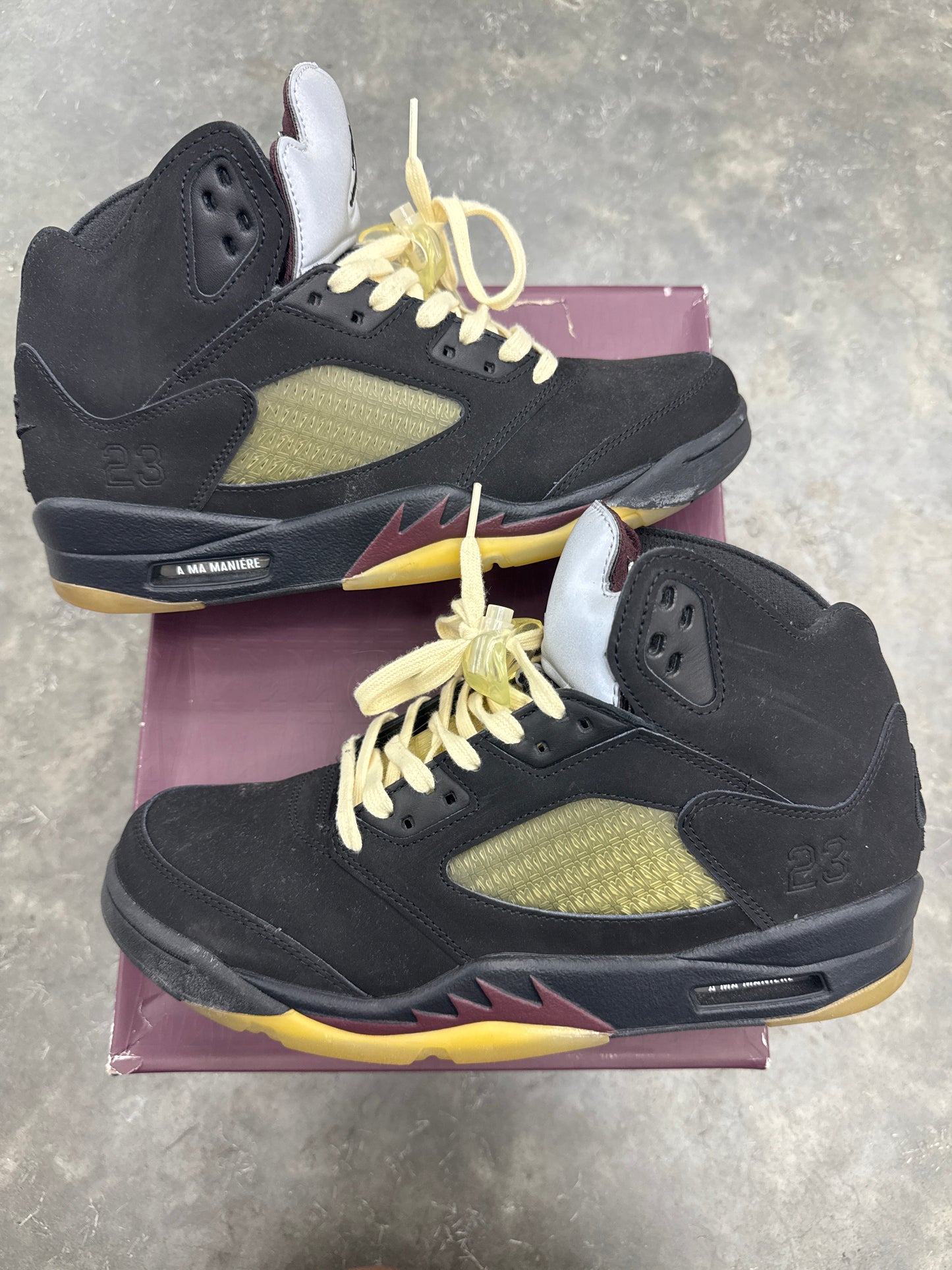 AJ5 A Ma Maniere Dusk (U) - 9.5M