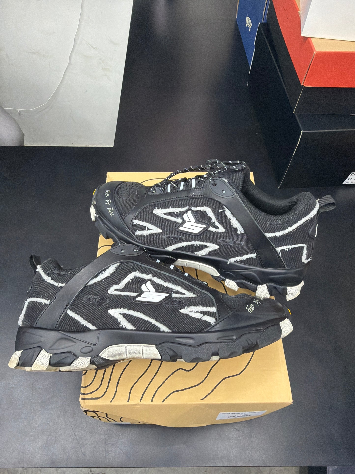 Sicko Hiking Shoe Black (U) - 8M