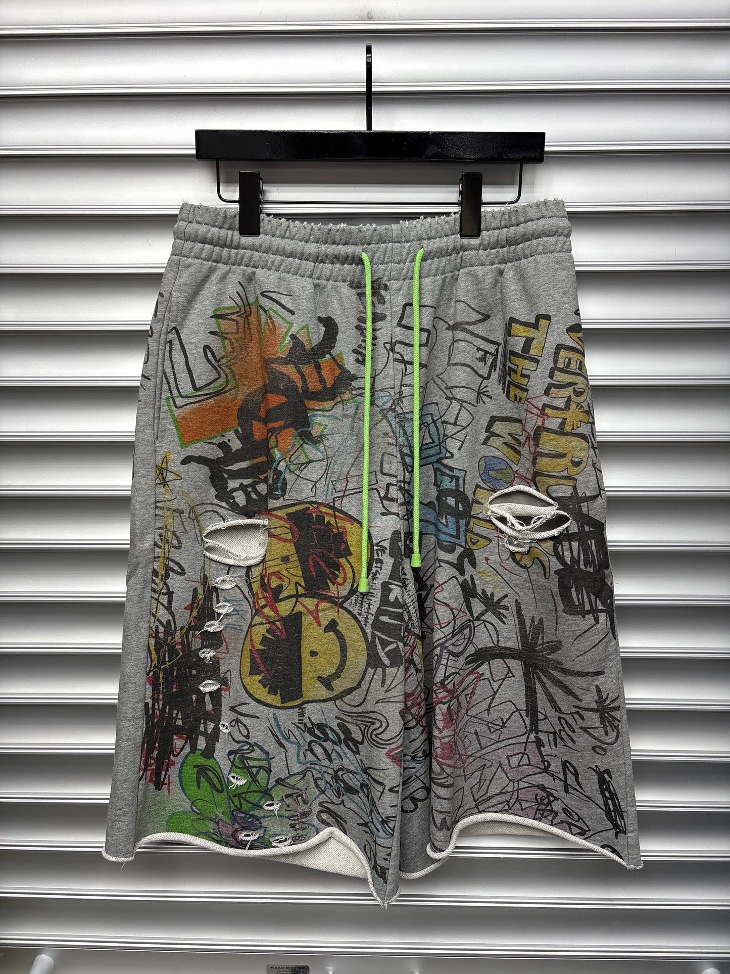 Vertabrae Grafitti Shorts - L