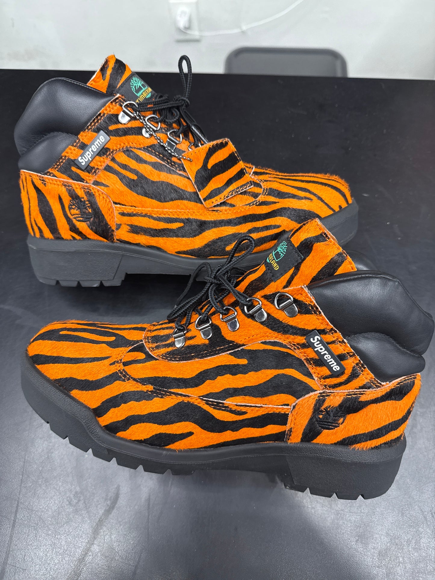 Supreme Timberland Field Boot Orange Cheetah (U) - 8.5M (NB)