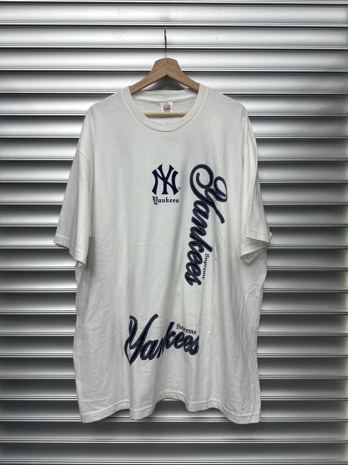 Supreme Yankees Tee - XXL**