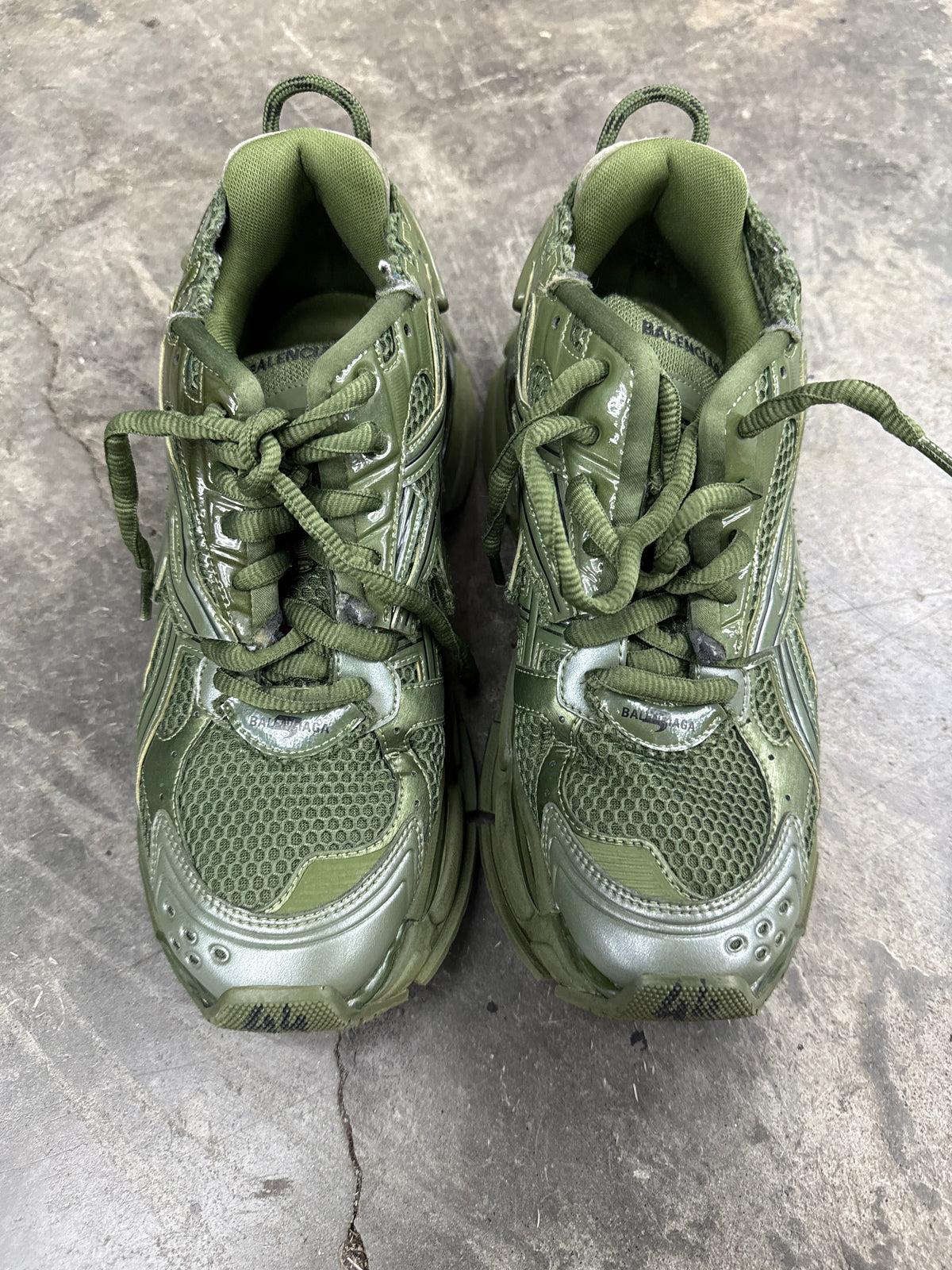 Balenciaga Runner Olive (U) - 44(11) (NB)**
