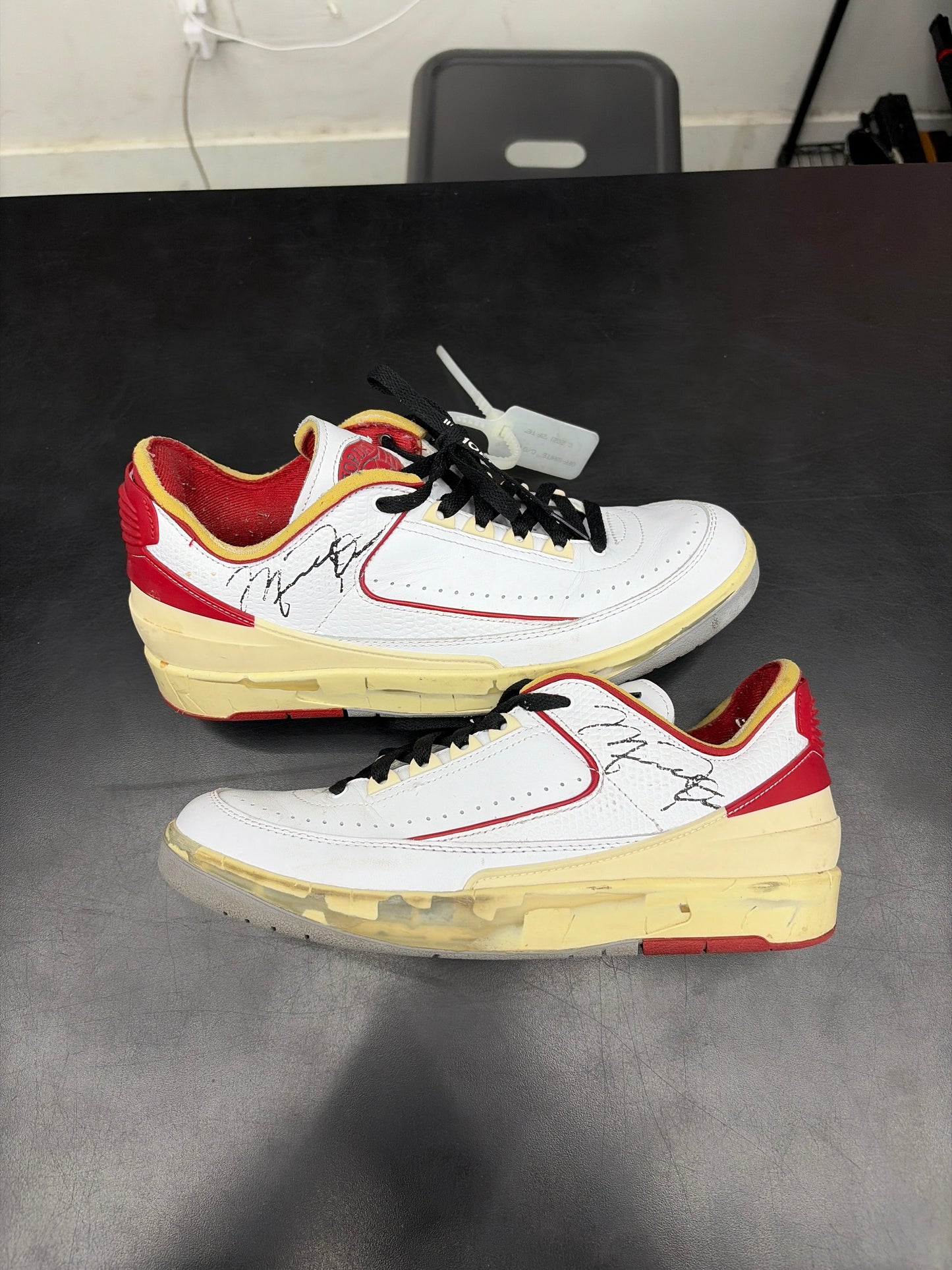 AJ2 Off White Chicago (U) - 9M (NB)