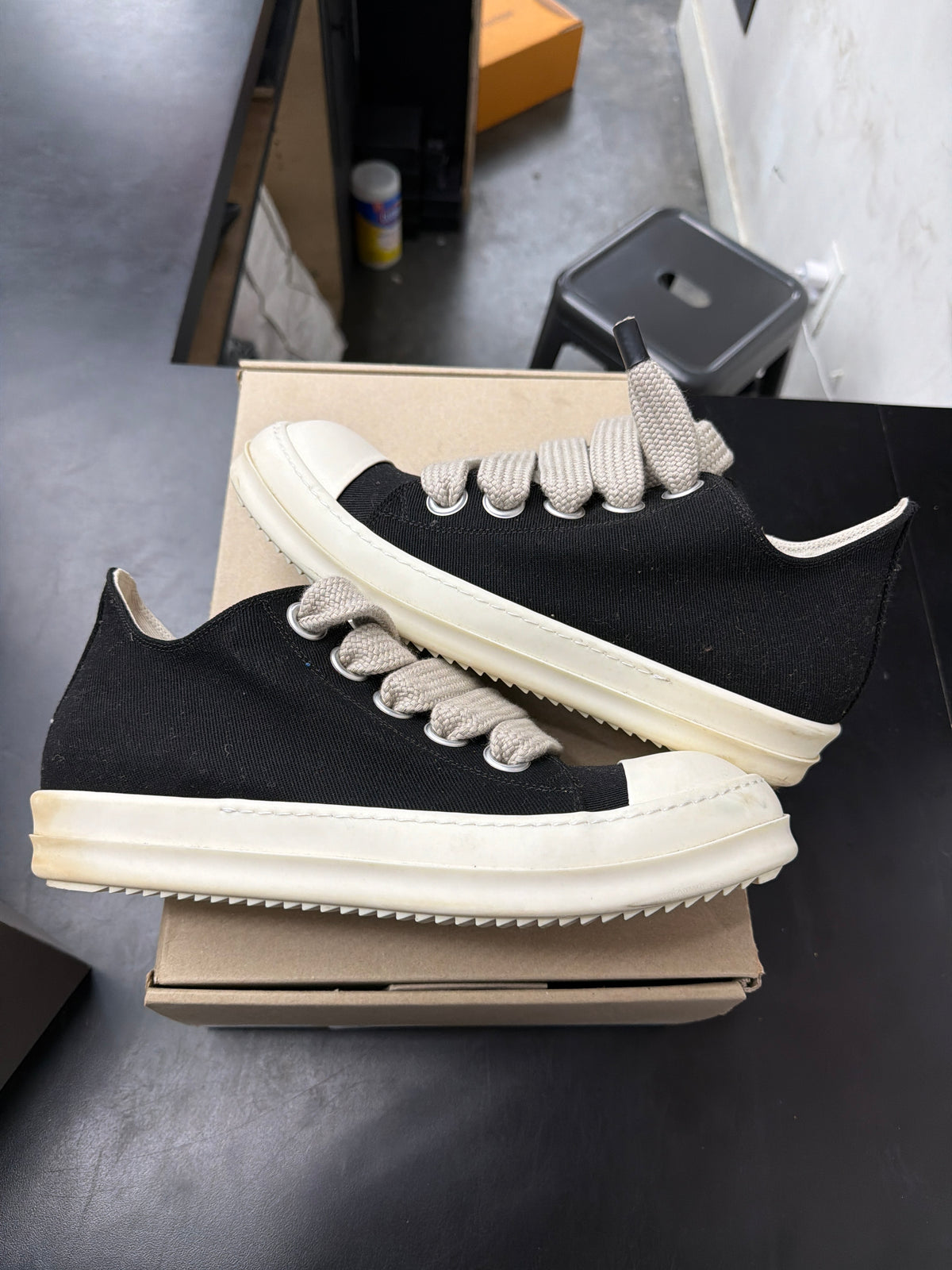 Rick Owen DRKSHDW Low Jumbo Lace Black (U) - 44(11)**