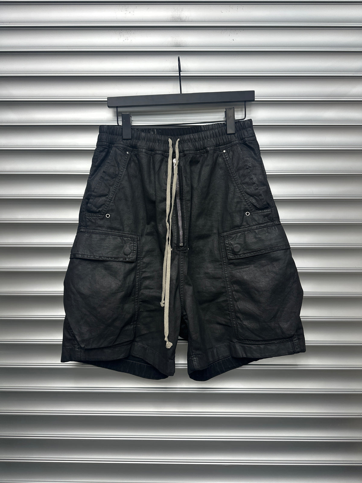 Rick Owens Wax Cargo Shorts - S**