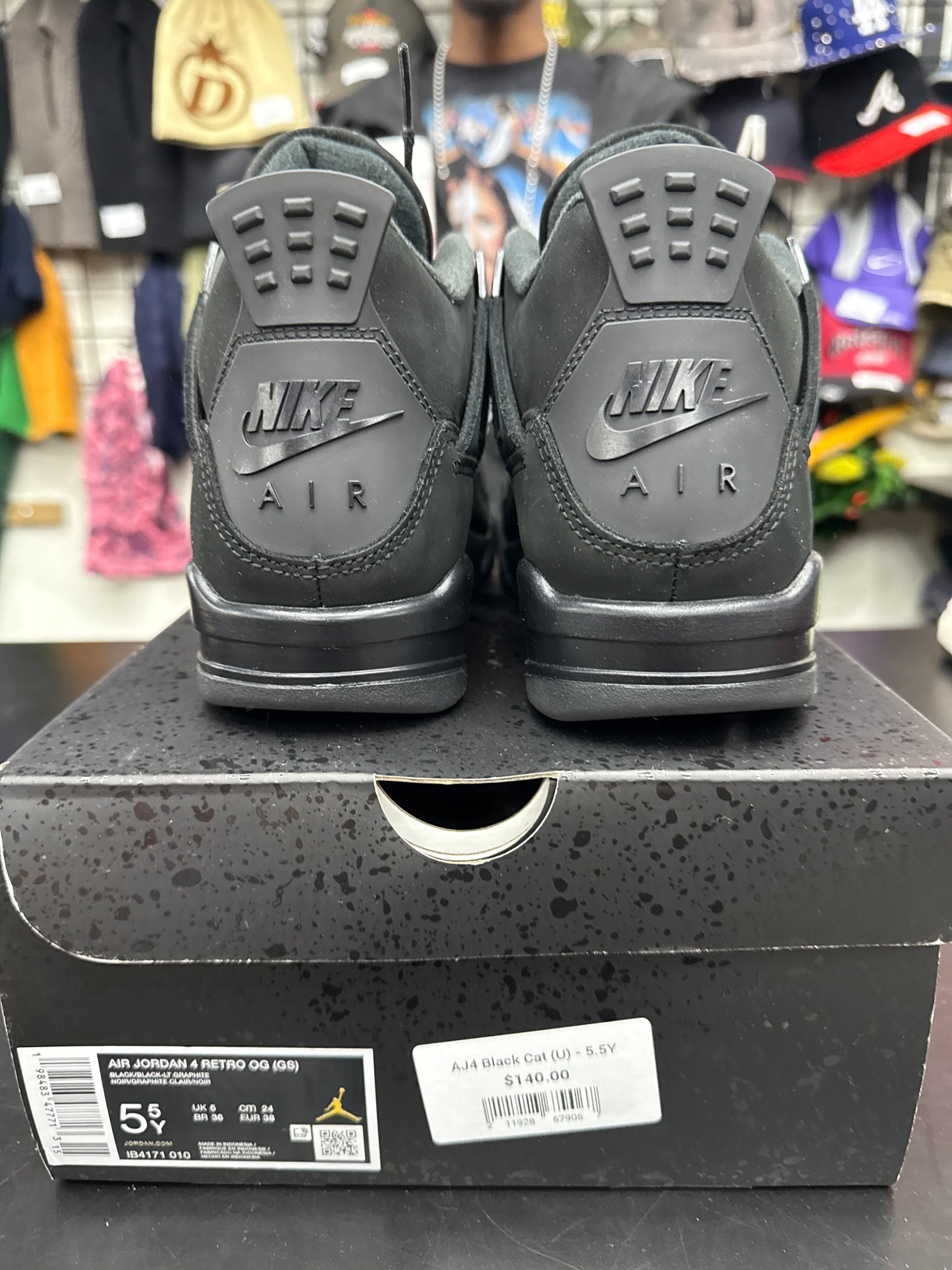 AJ4 Black Cat (U) - 5.5Y