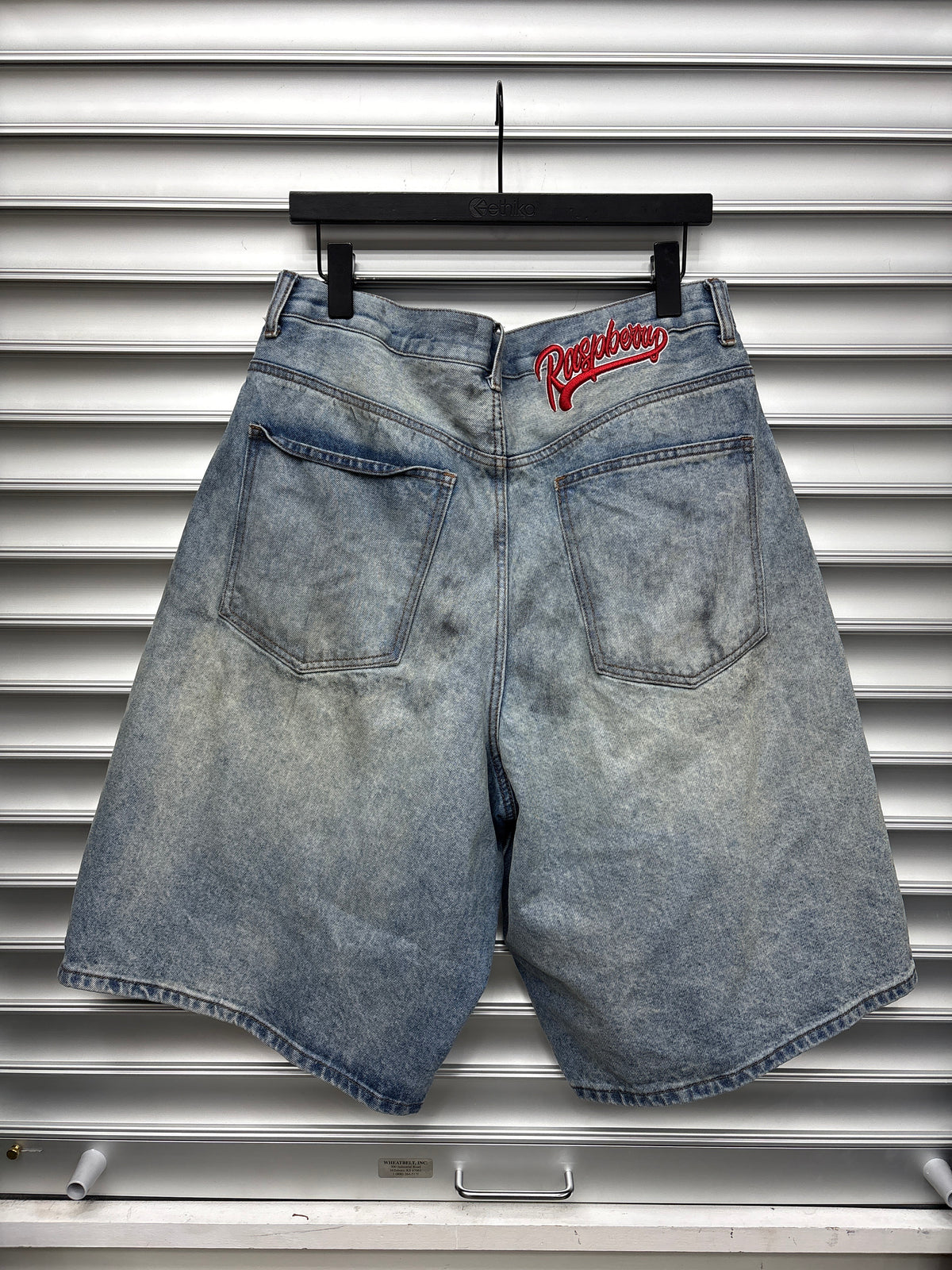 Raspberry Hills Jean Shorts - M**