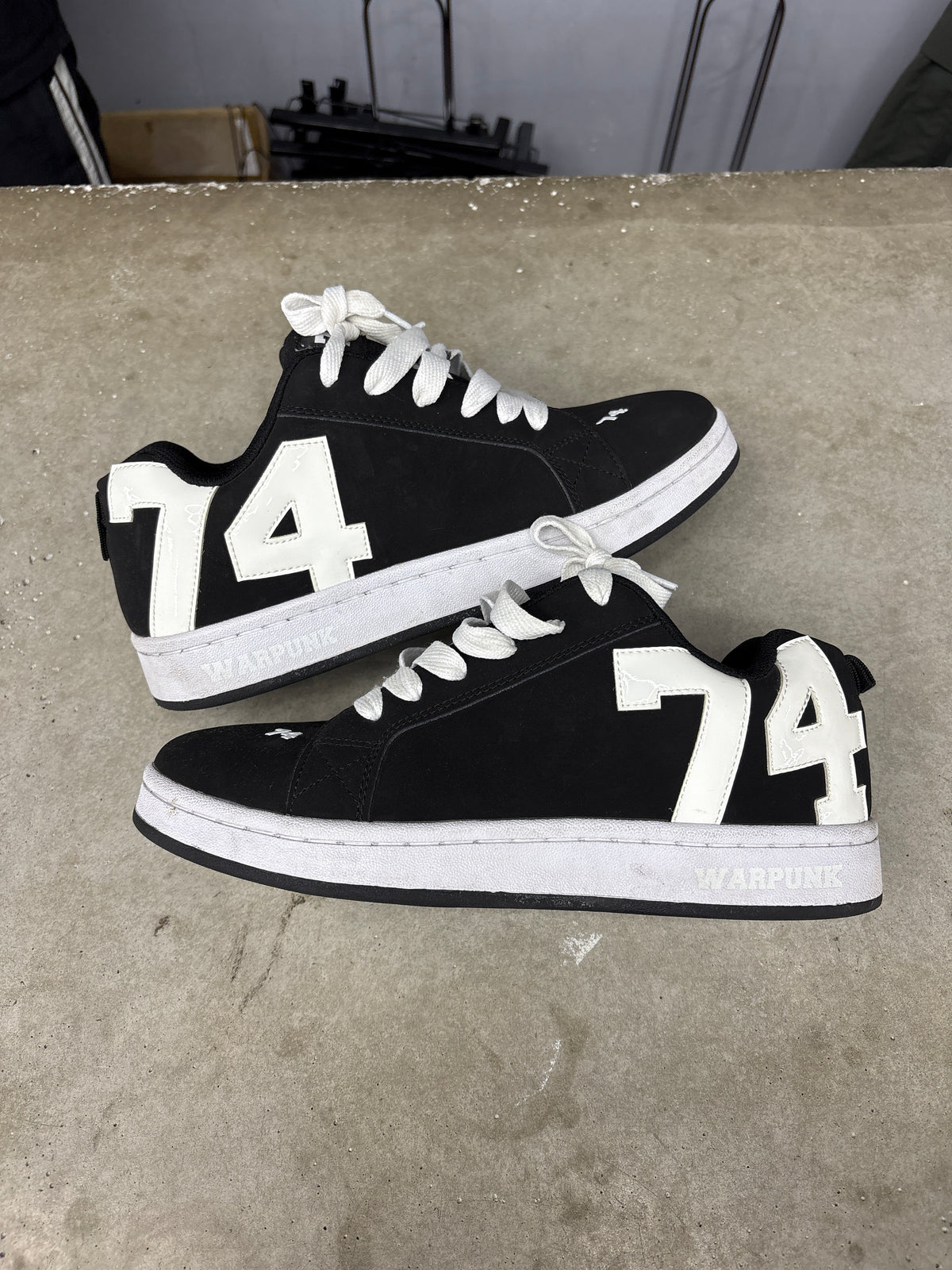 74iswar Shoe Black (U) - 10M (NB)**